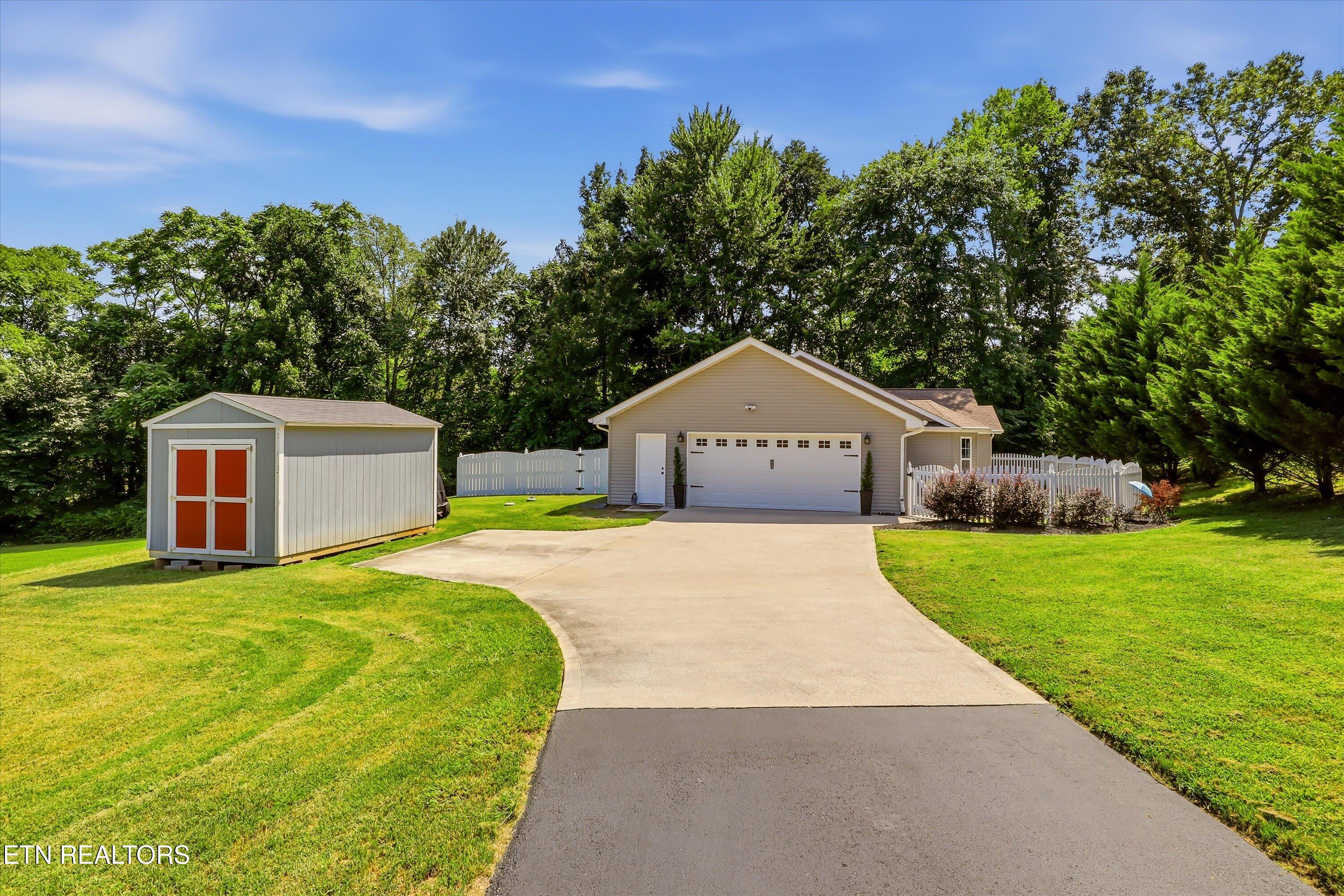 2526 Peach Orchard Road Maryville TN 37803
