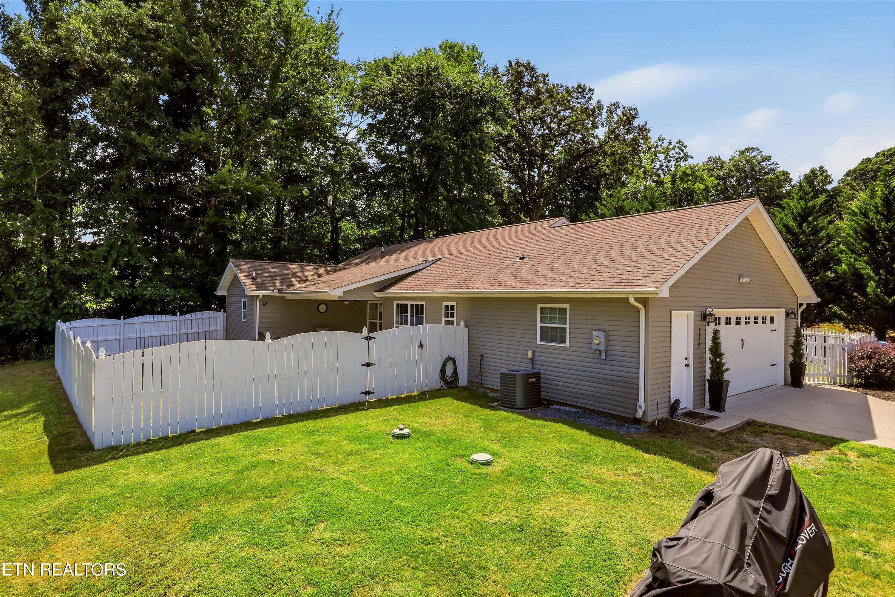 2526 Peach Orchard Road Maryville TN 37803