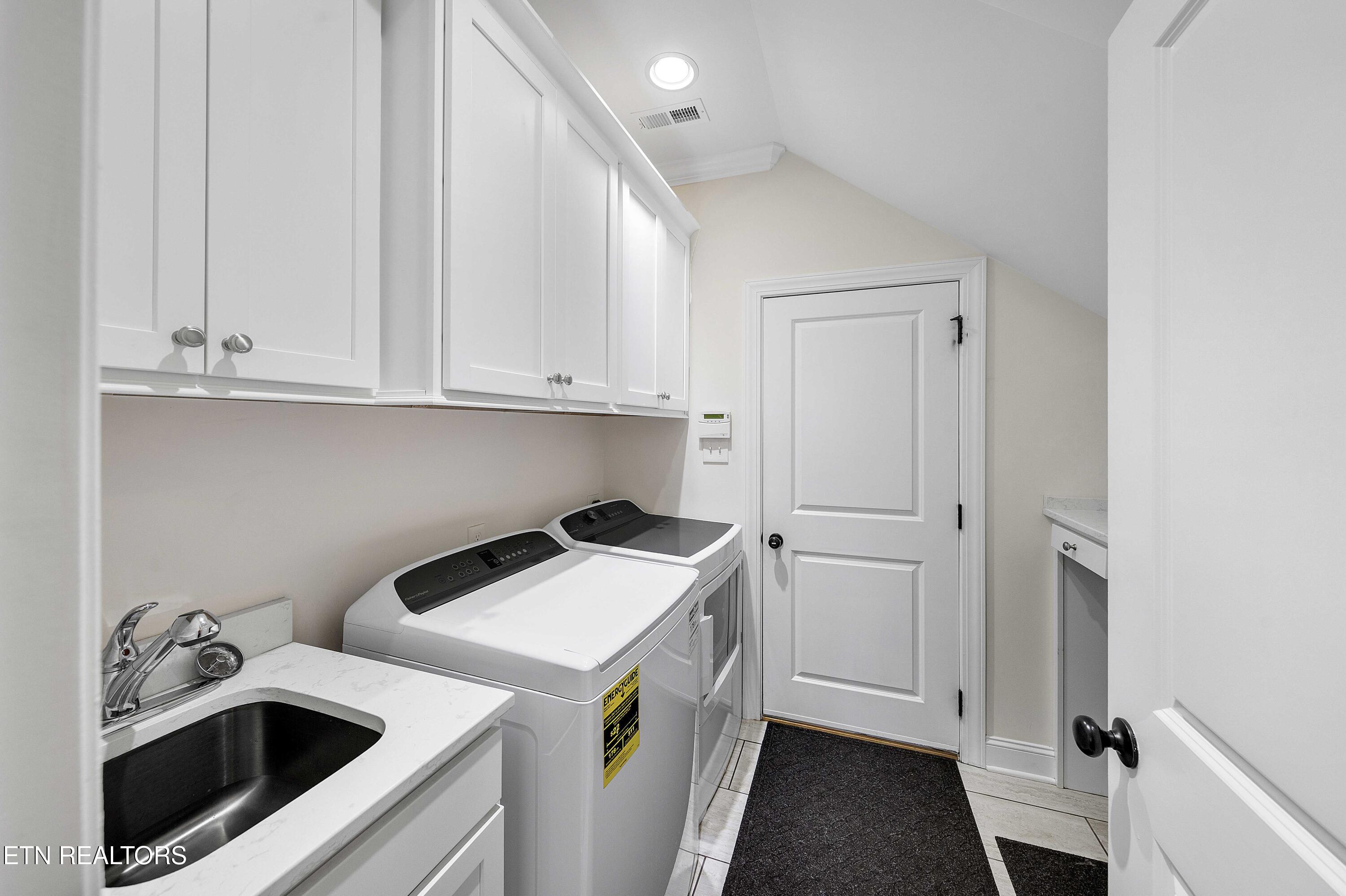 404 Boxwood Knoxville TN 37919