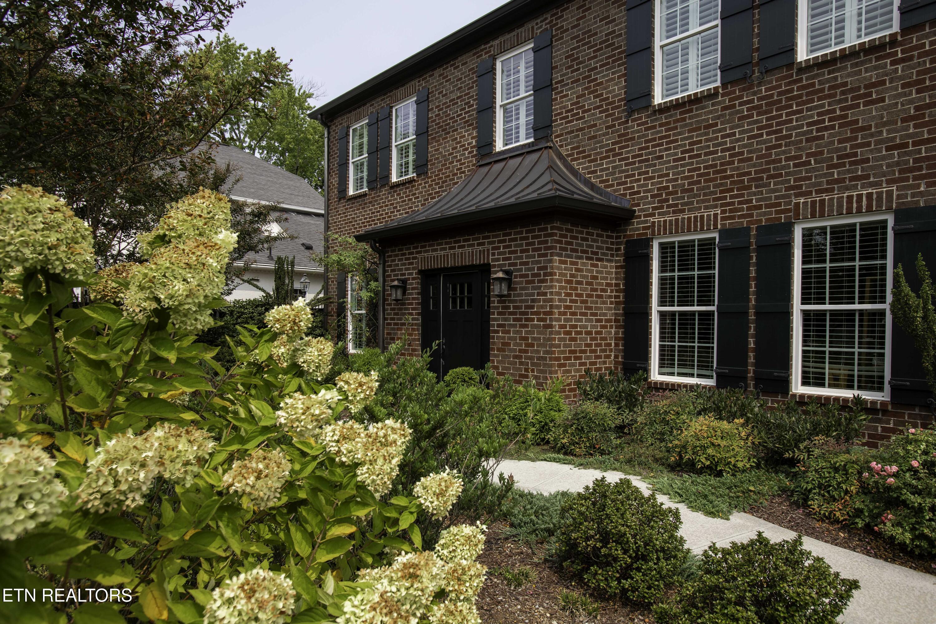 404 Boxwood Knoxville TN 37919