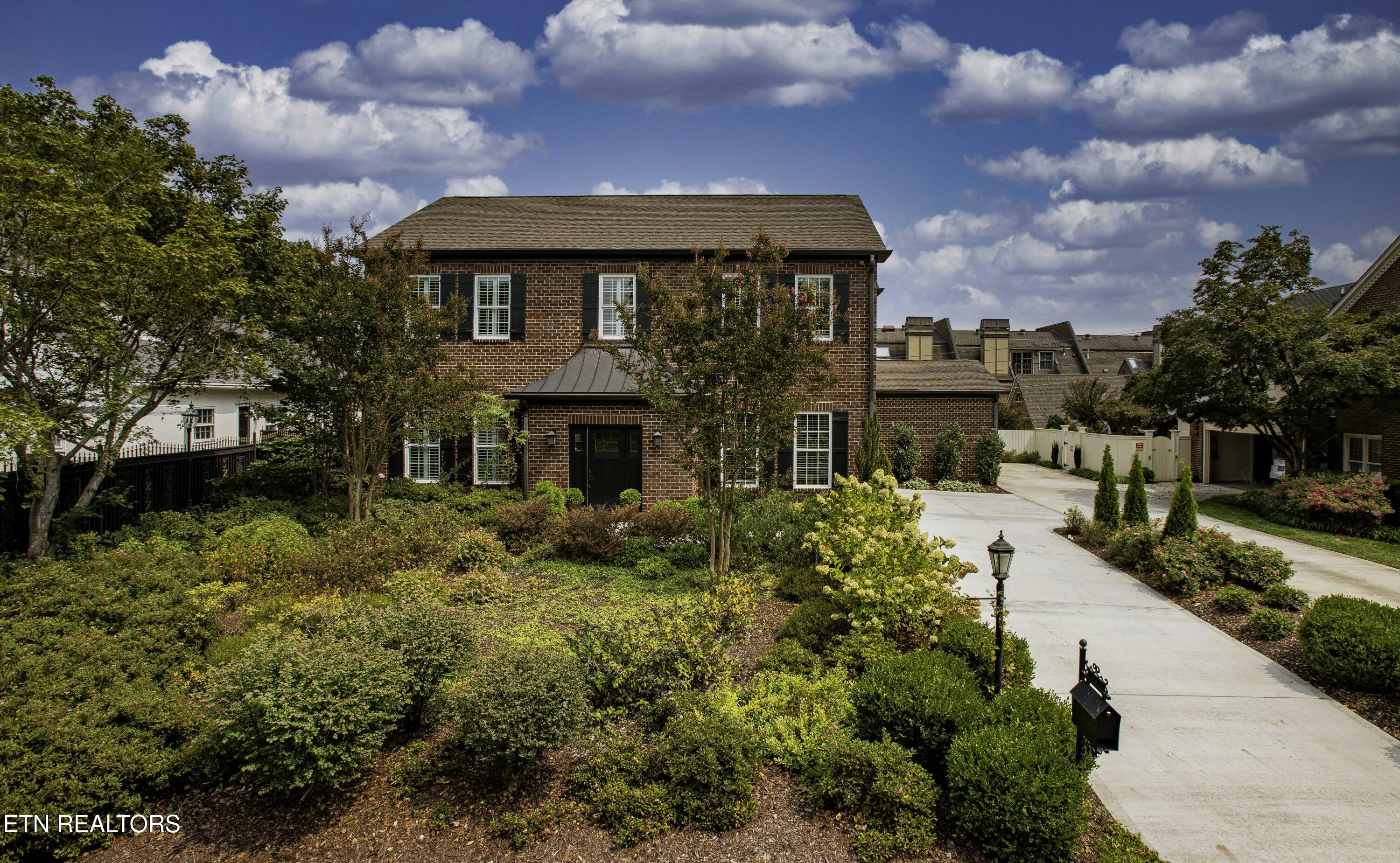404 Boxwood Knoxville TN 37919