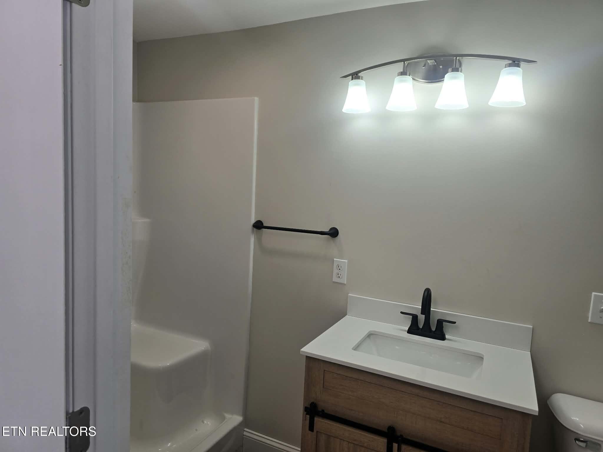 1146 Overton Drive Tazewell TN 37879