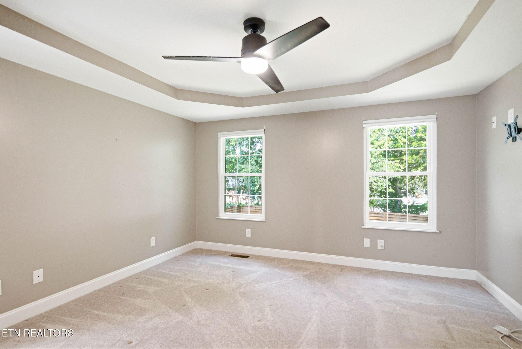 5223 Trumpet Vine Lane Knoxville TN 37918
