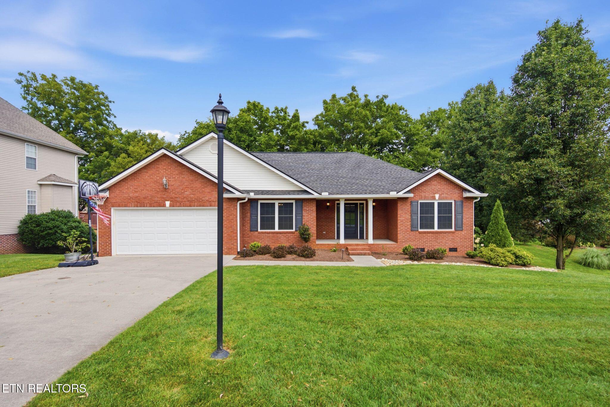 5223 Trumpet Vine Lane Knoxville TN 37918