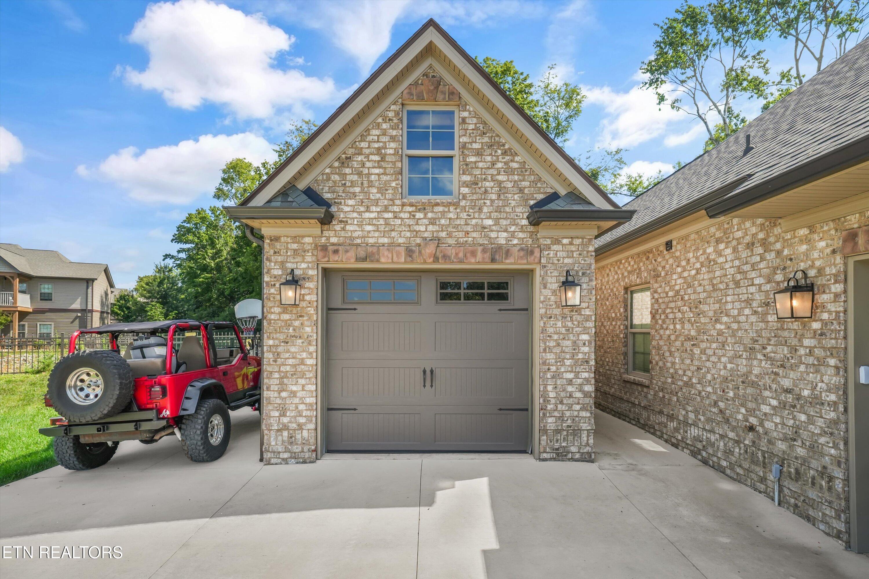 7703 Madgewood Lane Knoxville TN 37909