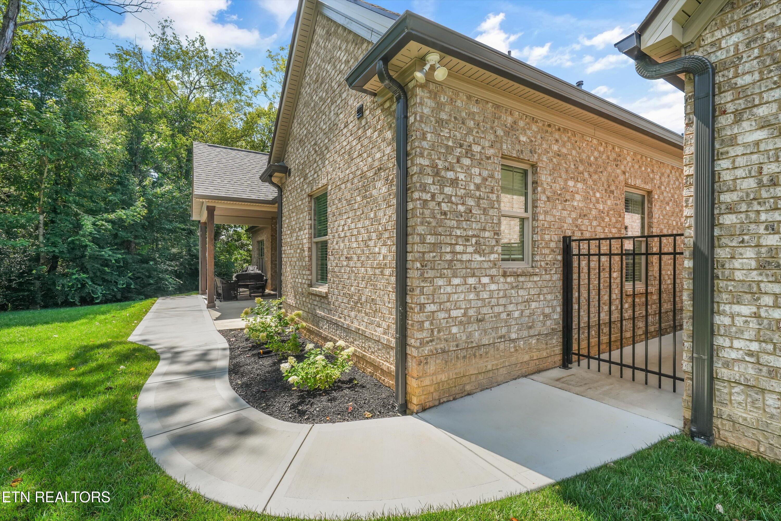 7703 Madgewood Lane Knoxville TN 37909