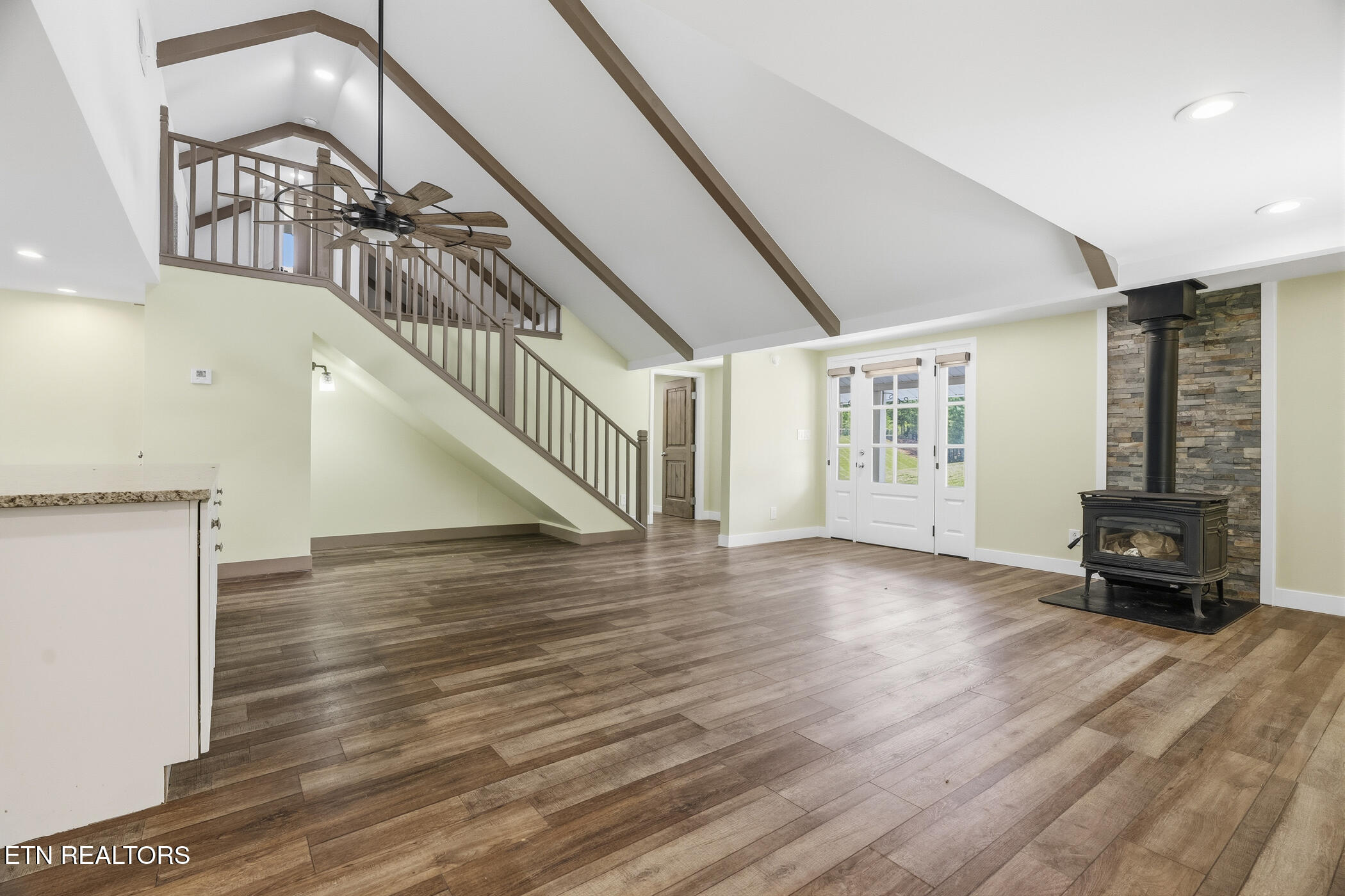 220 Three Point Road Vonore TN 37885
