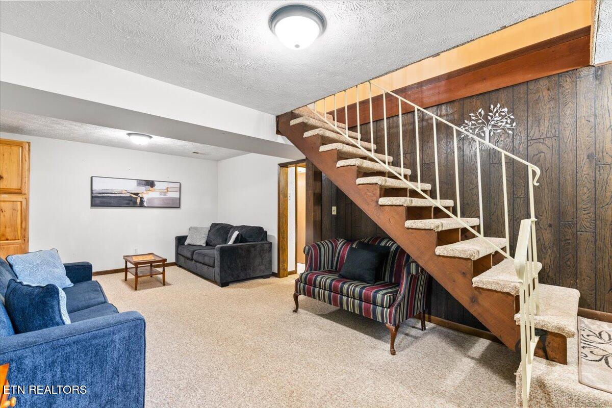 398 Perry Smith Lane Caryville TN 37714