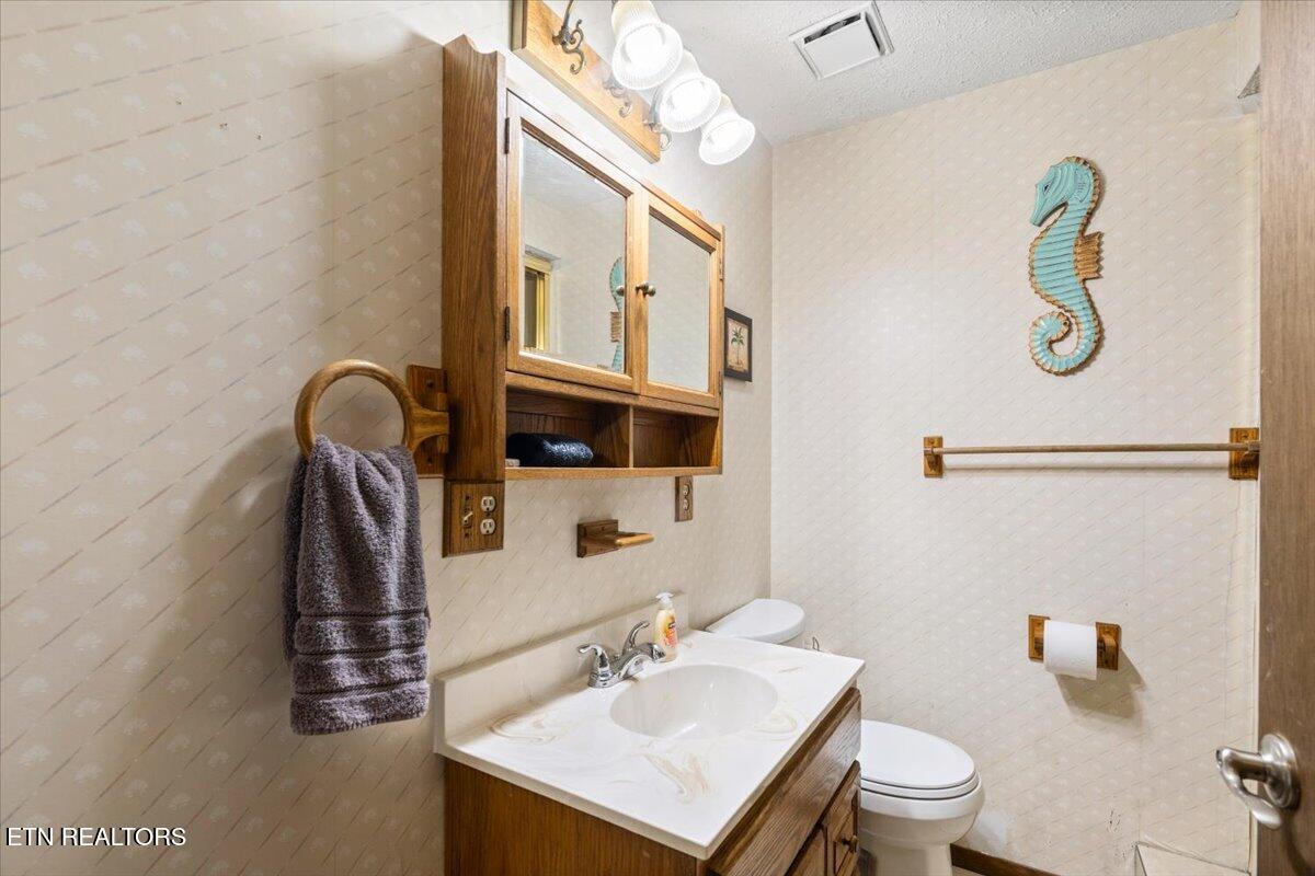 398 Perry Smith Lane Caryville TN 37714