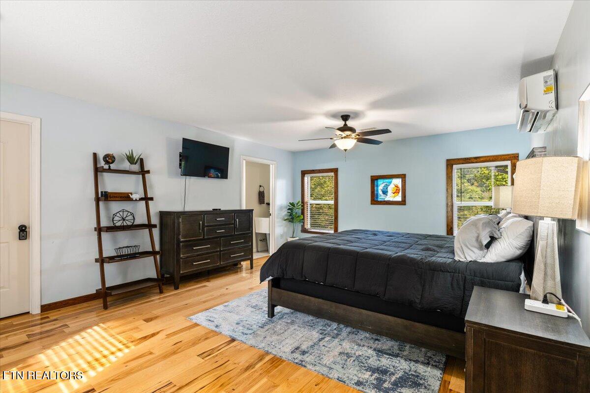 398 Perry Smith Lane Caryville TN 37714