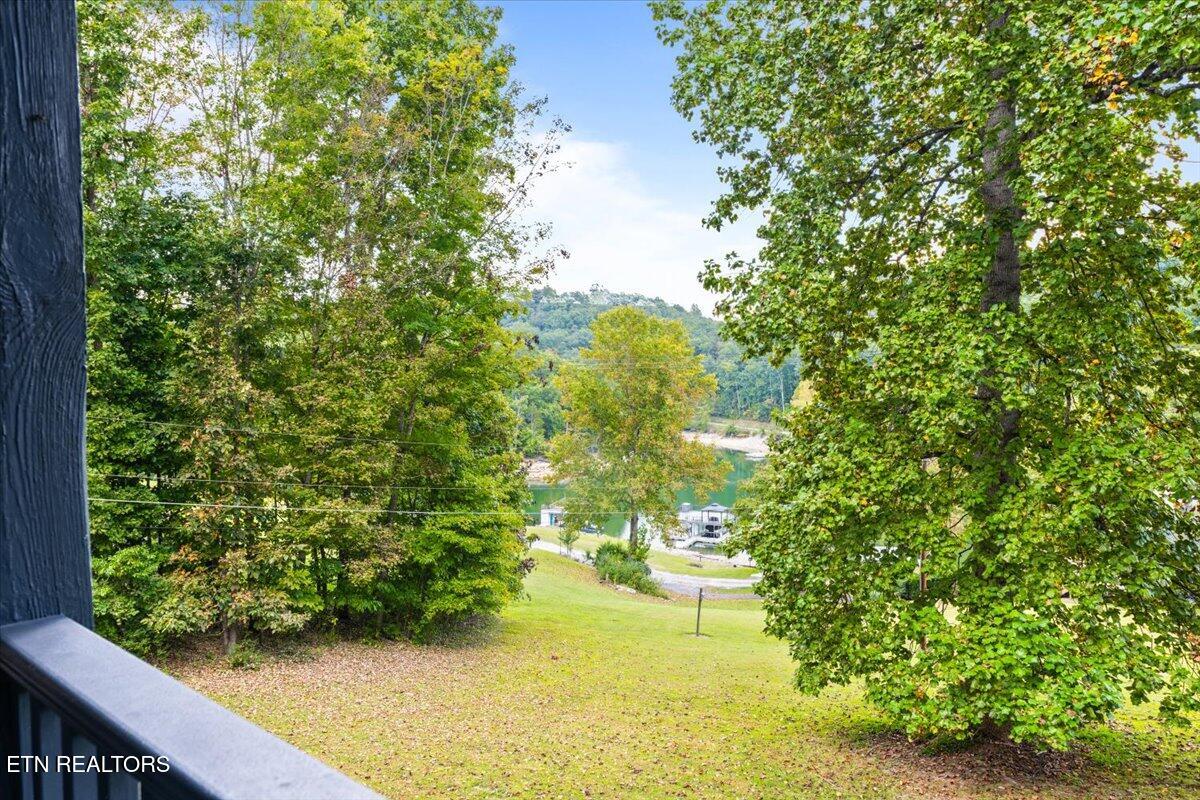 398 Perry Smith Lane Caryville TN 37714