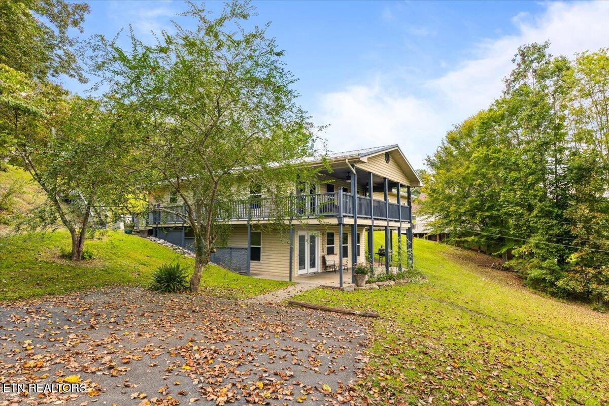 398 Perry Smith Lane Caryville TN 37714