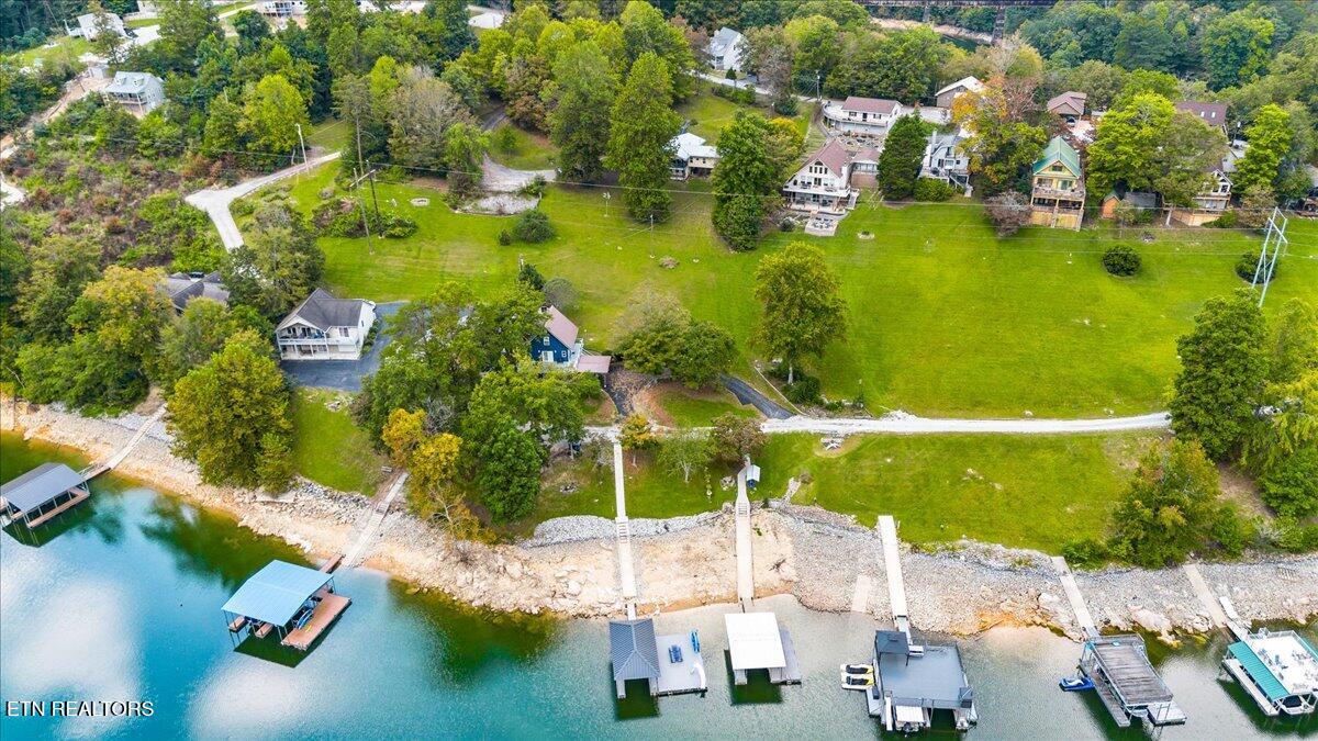 398 Perry Smith Lane Caryville TN 37714