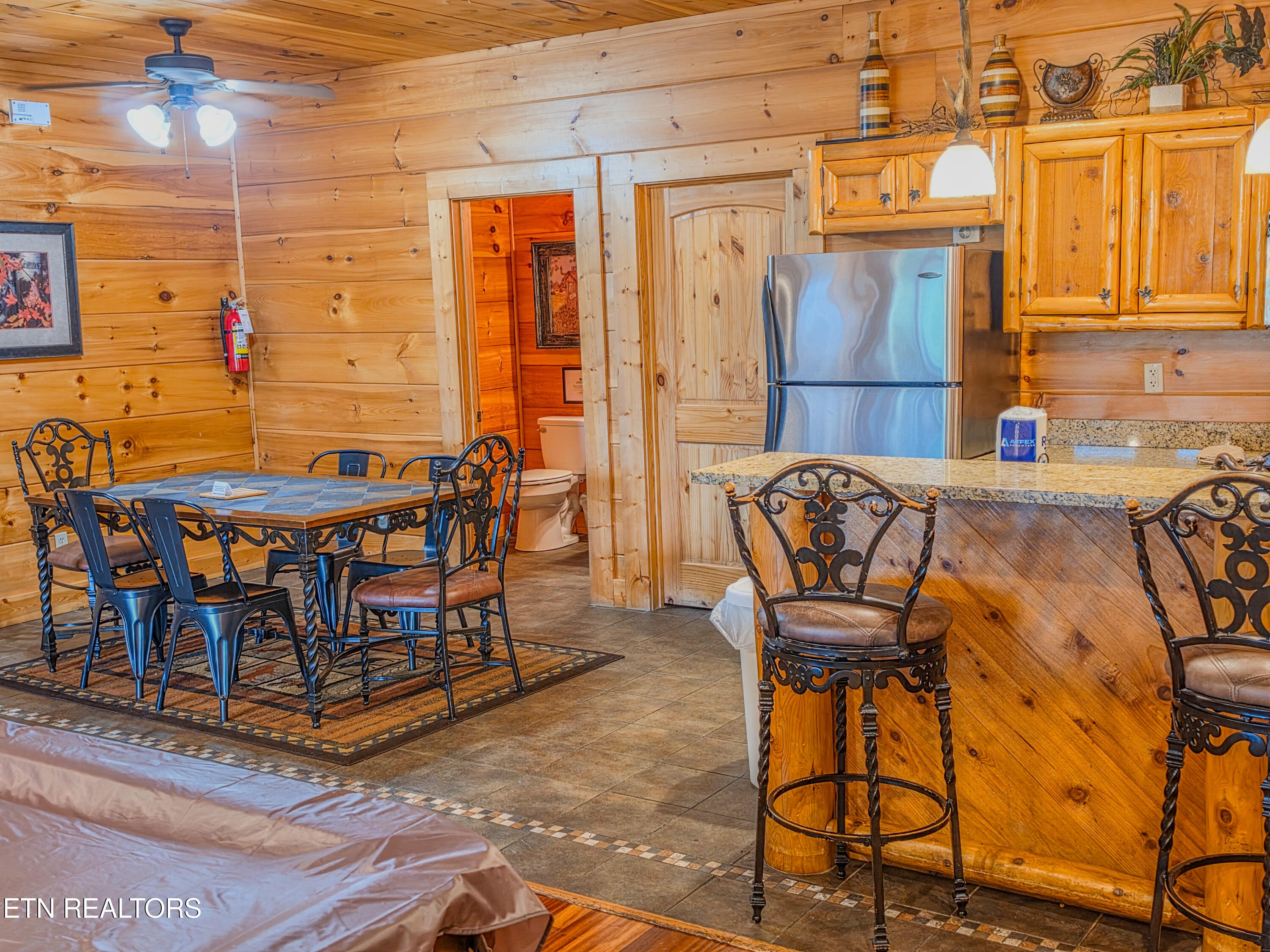 1959 Blackthorn Trail Sevierville TN 37876