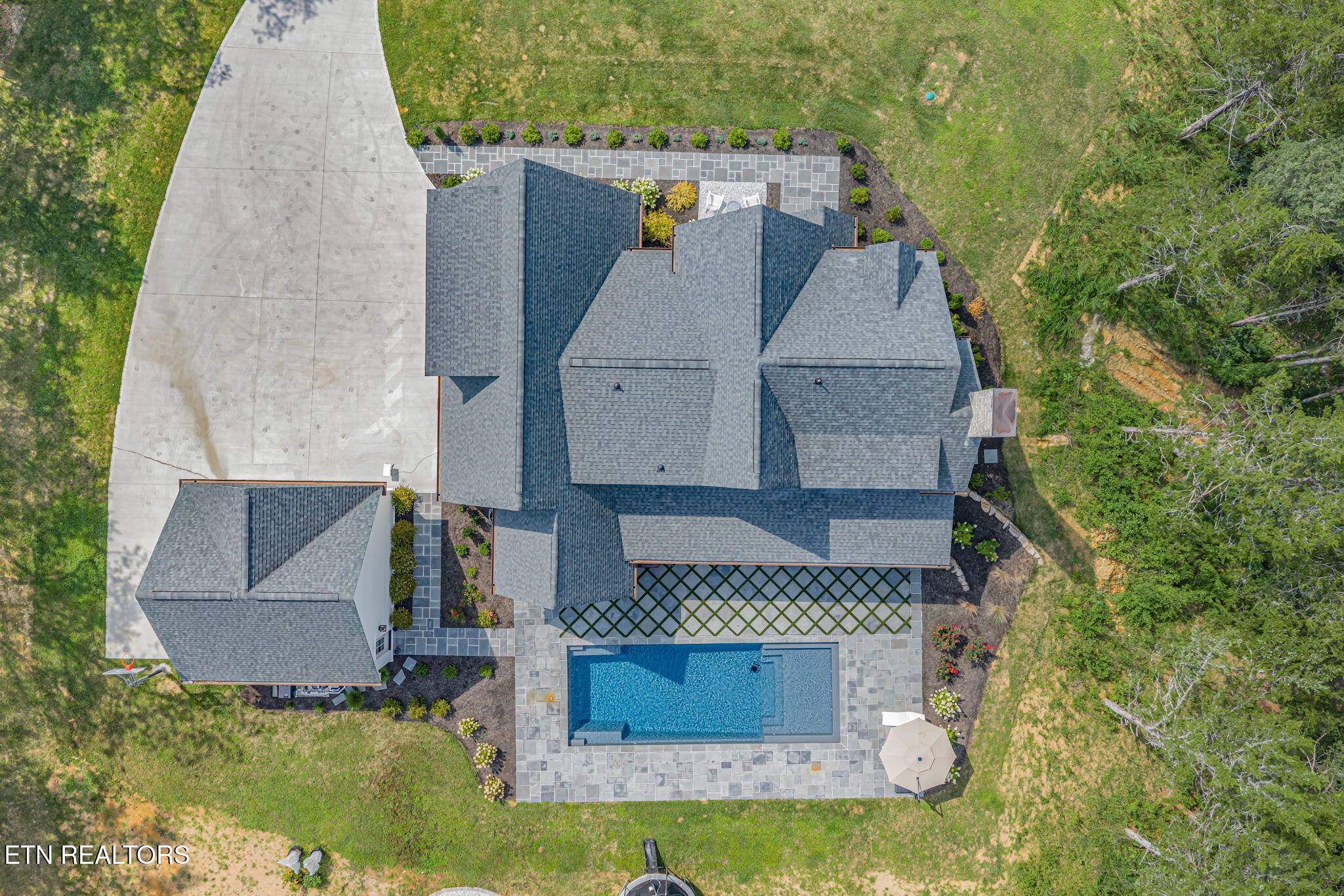 1338 Mountain Road Clinton TN 37716