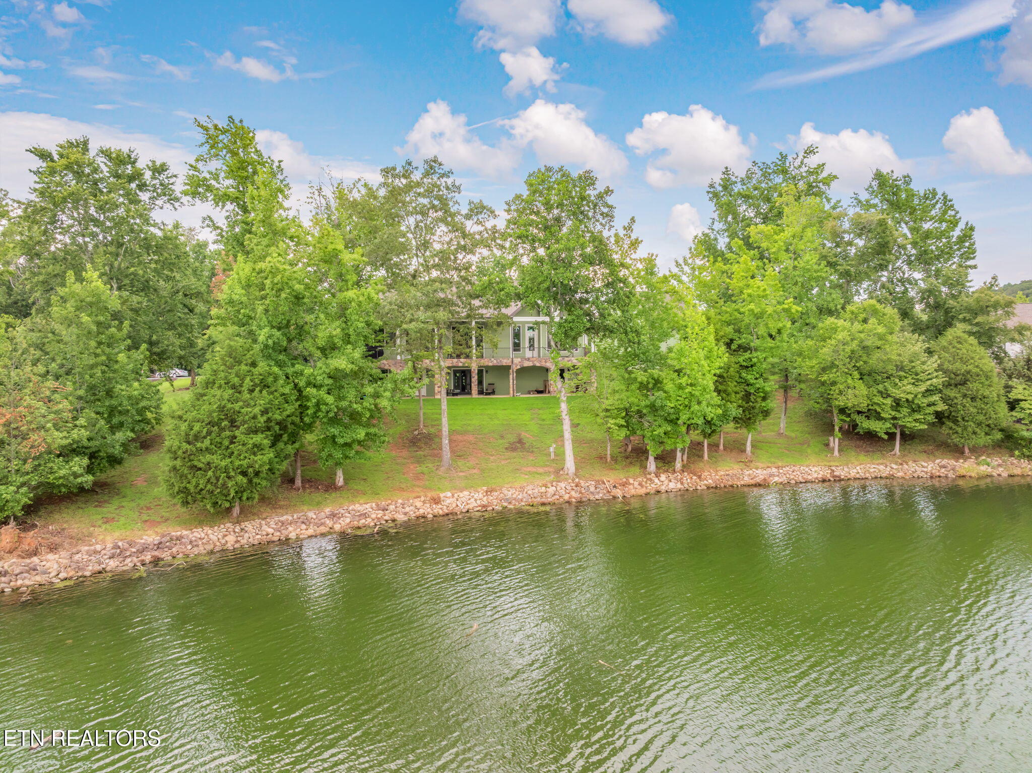 111 Crane Pointe Rockwood TN 37854