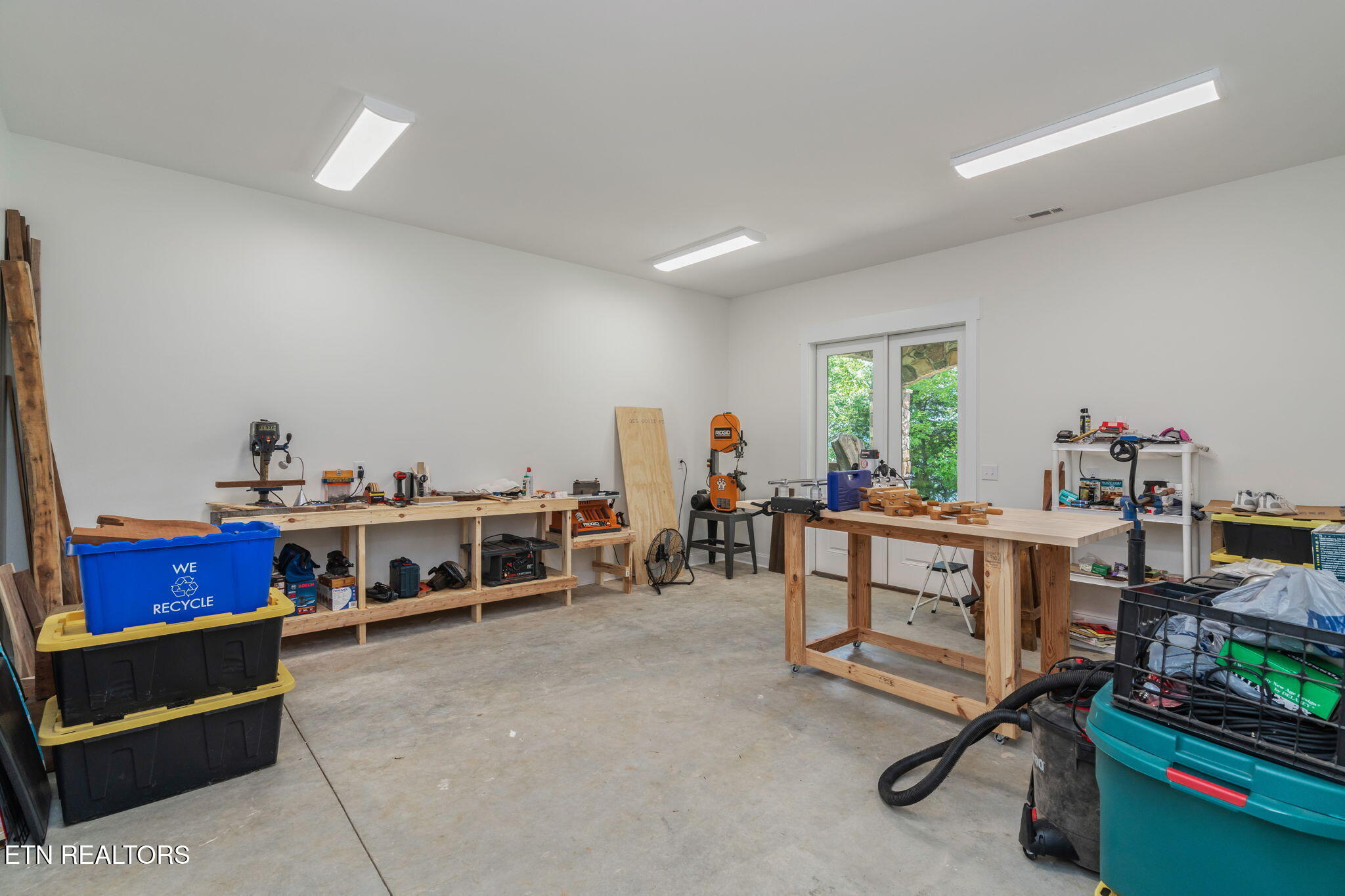 111 Crane Pointe Rockwood TN 37854
