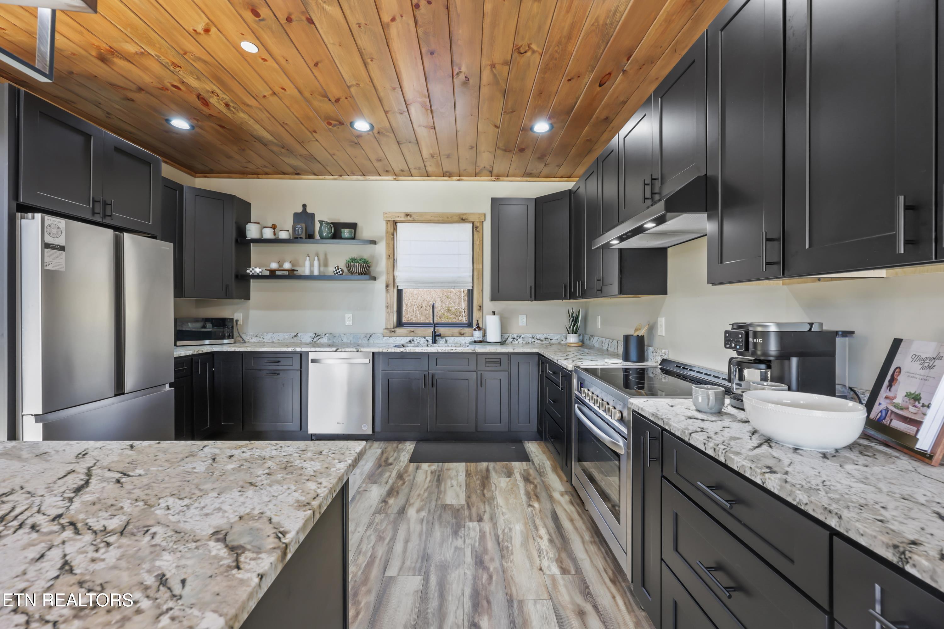 2731 Knights Lane Sevierville TN 37862