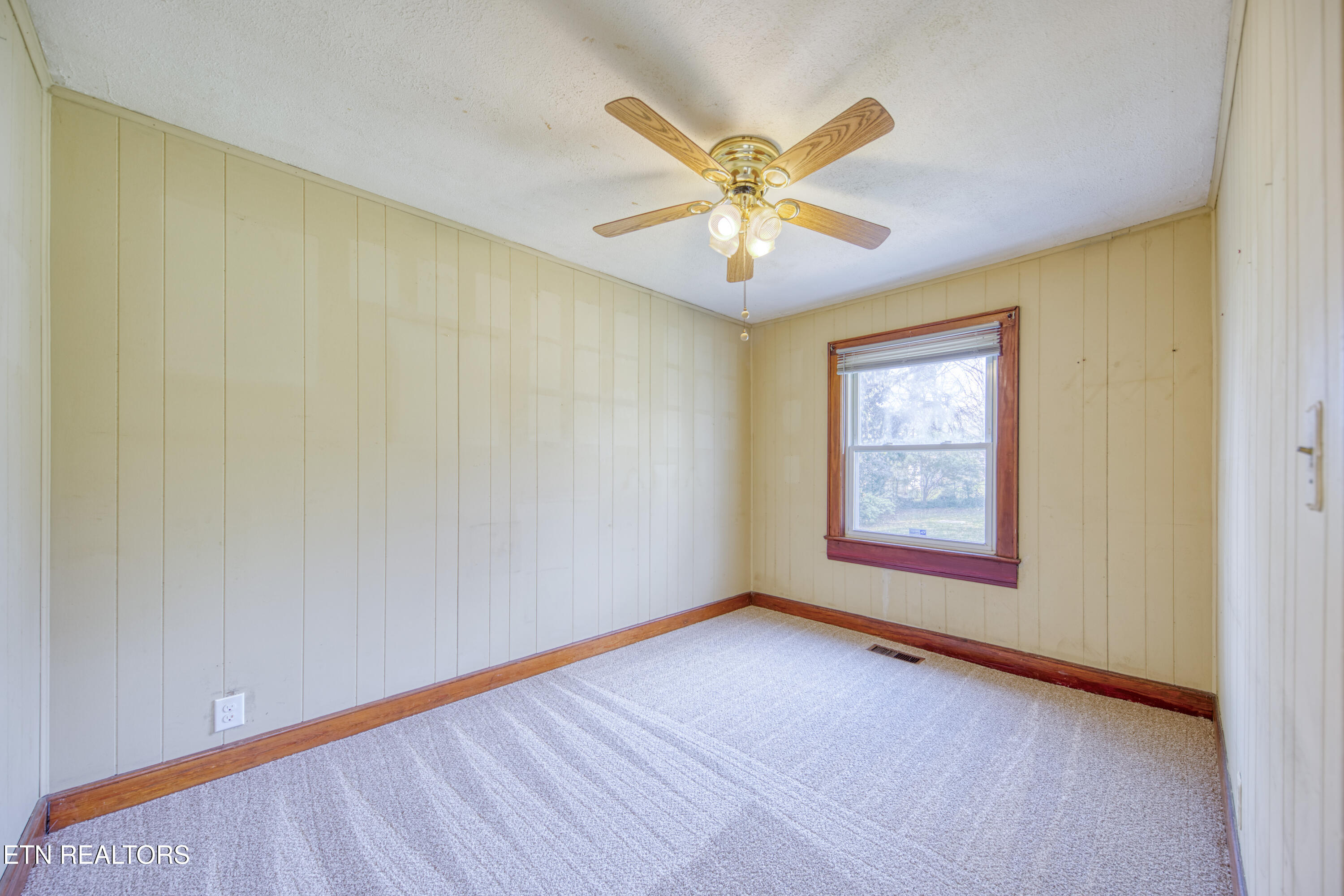 1115 W Parkway Avenue Knoxville TN 37912