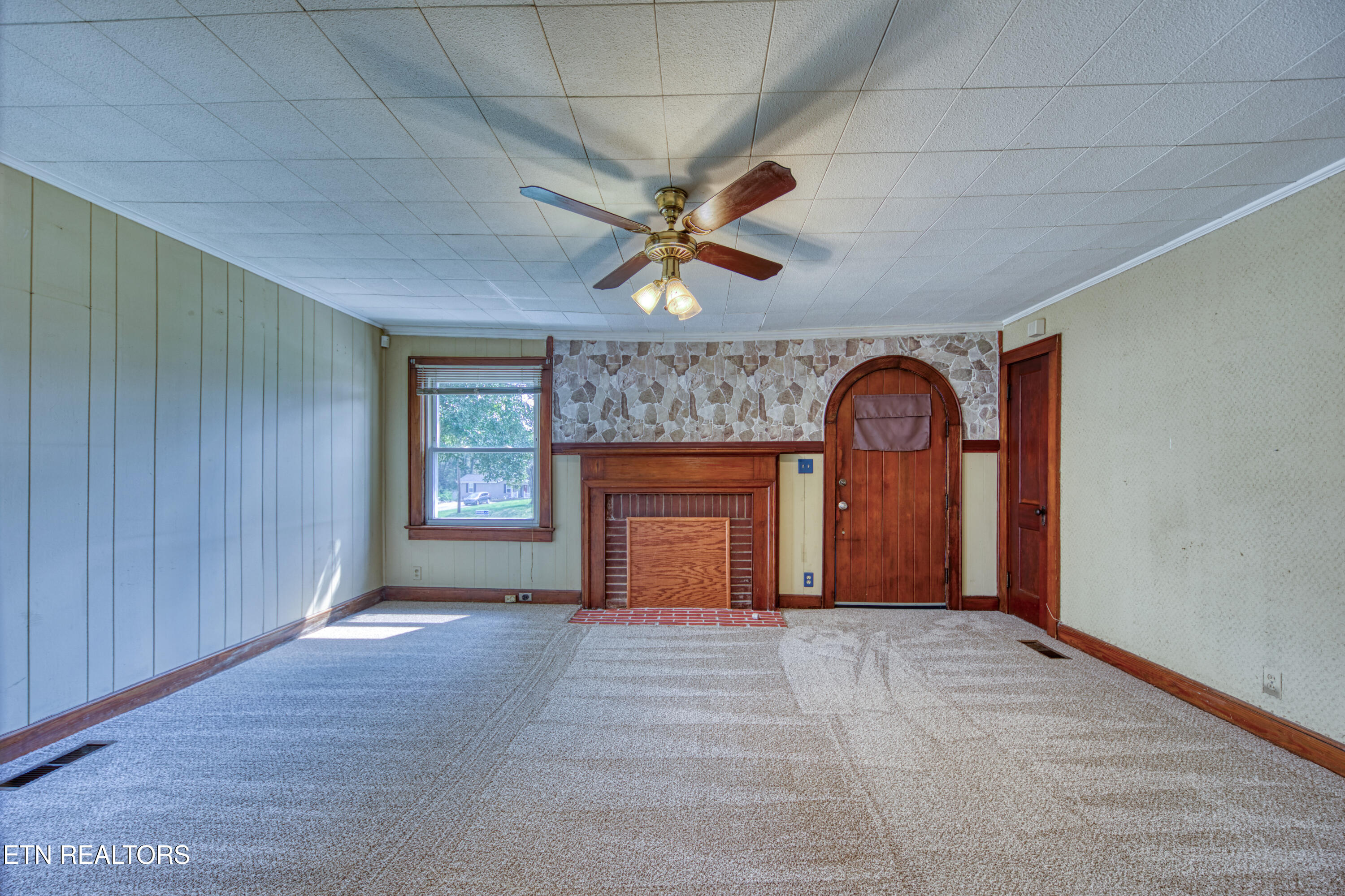 1115 W Parkway Avenue Knoxville TN 37912