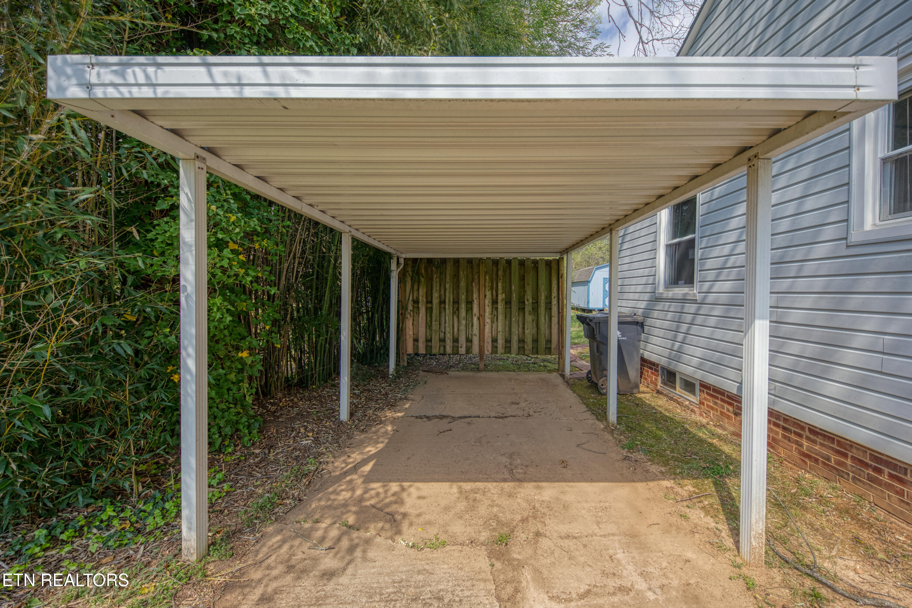 1115 W Parkway Avenue Knoxville TN 37912