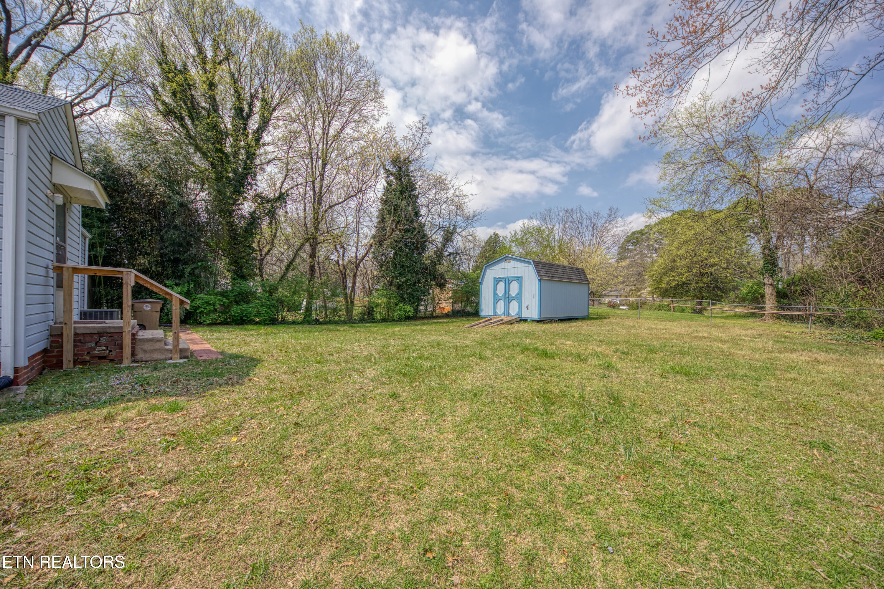 1115 W Parkway Avenue Knoxville TN 37912