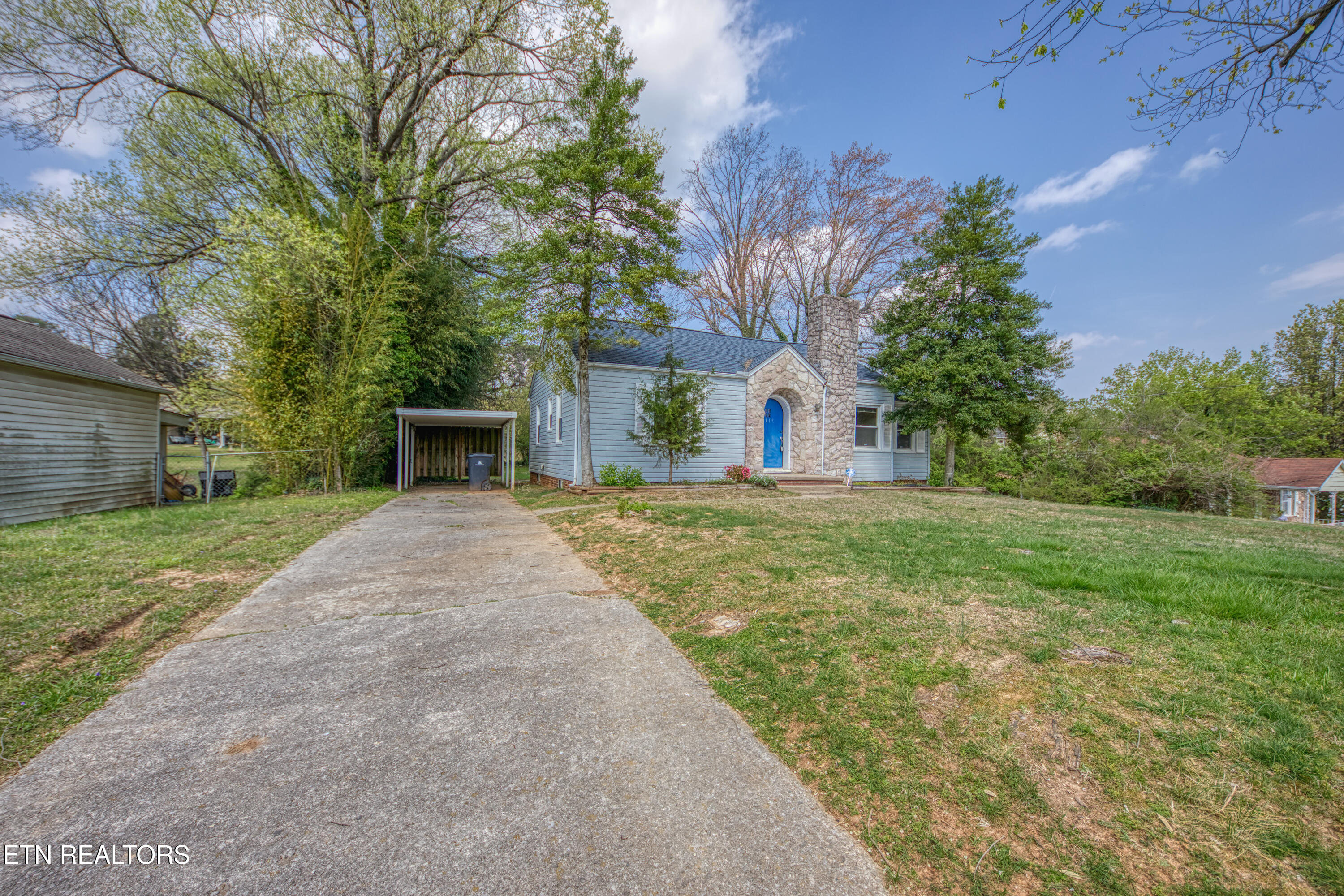 1115 W Parkway Avenue Knoxville TN 37912