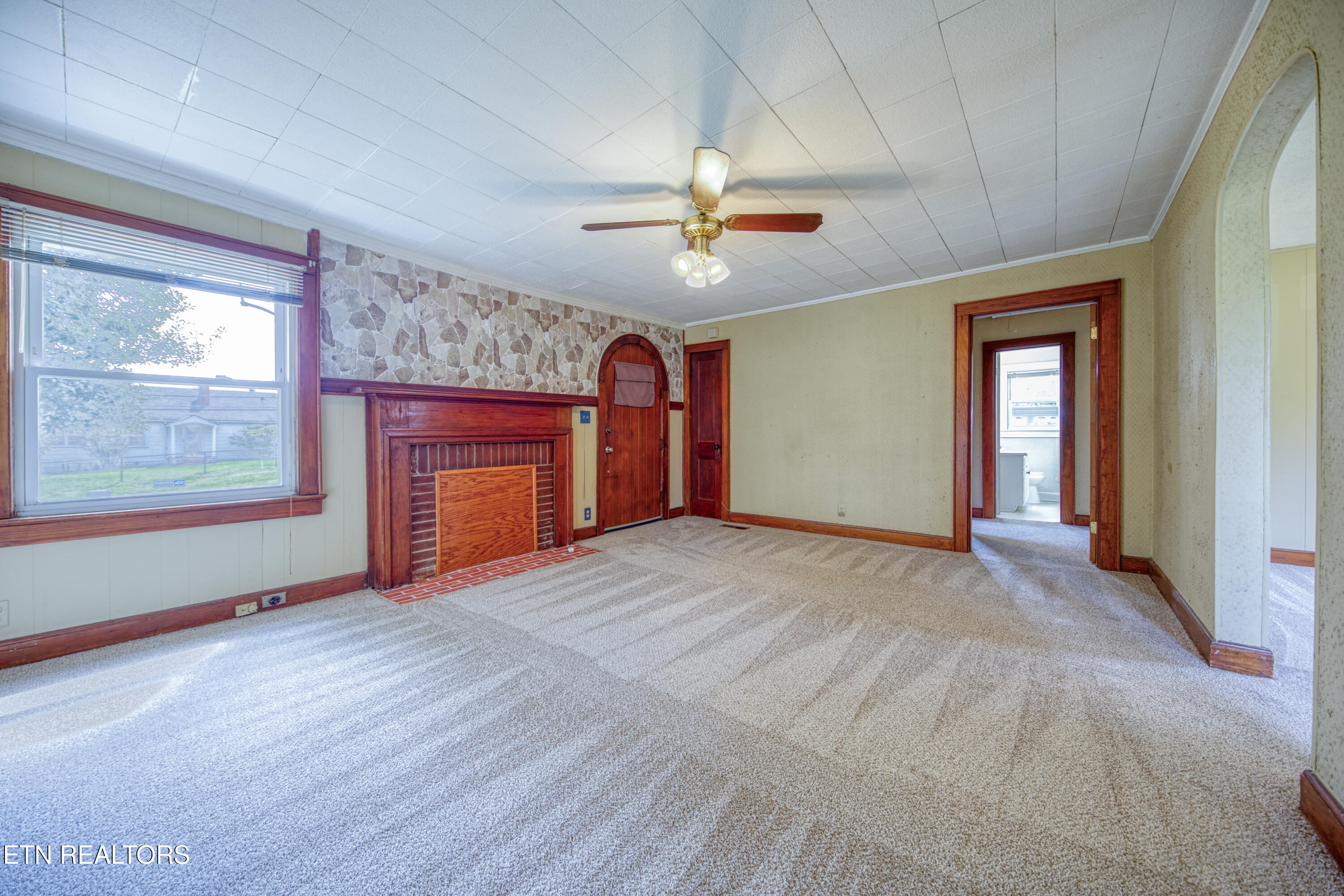 1115 W Parkway Avenue Knoxville TN 37912