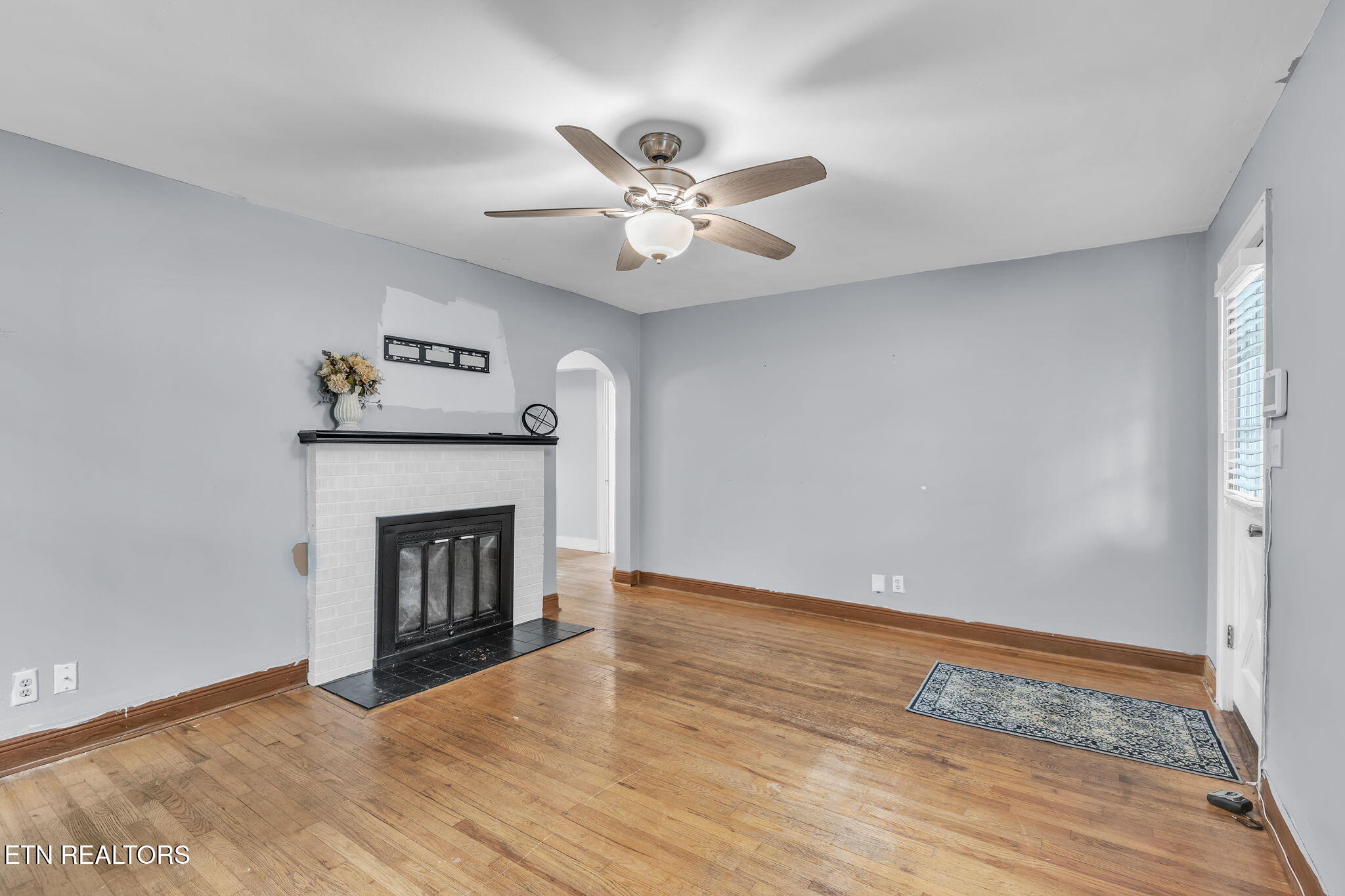 1044 W Parkway Avenue Knoxville TN 37912