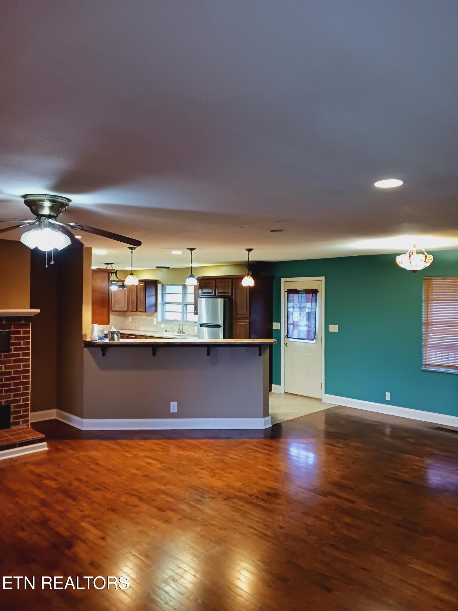 4776 Roane State Highway Rockwood TN 37854