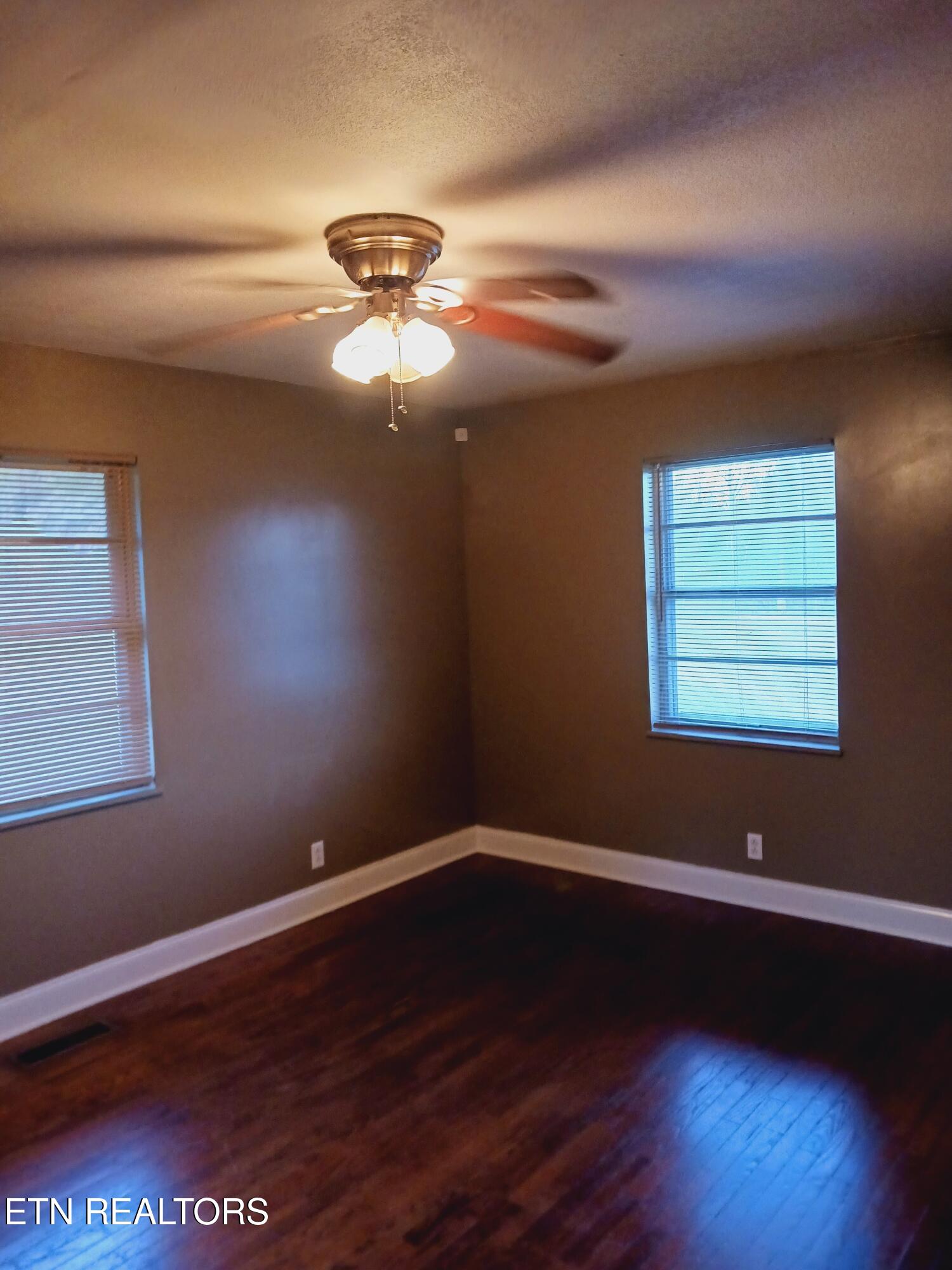 4776 Roane State Highway Rockwood TN 37854