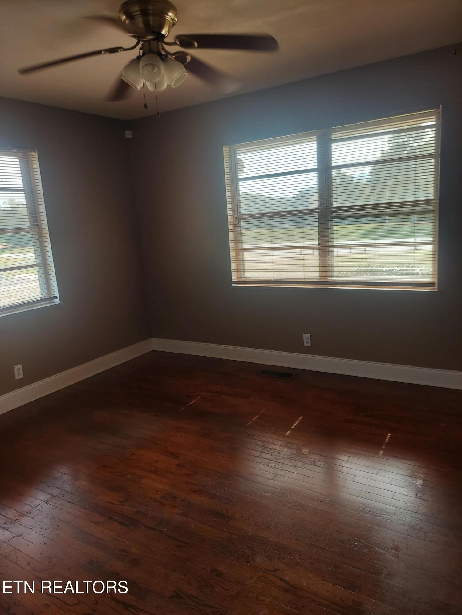 4776 Roane State Highway Rockwood TN 37854