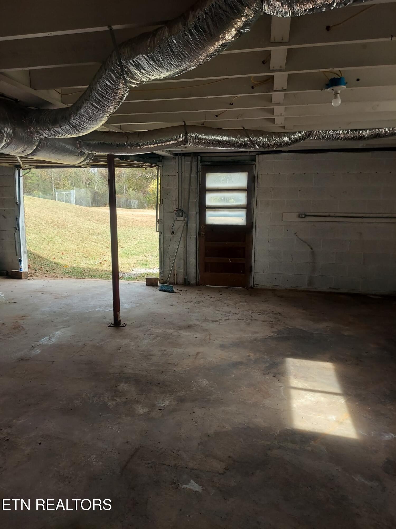 4776 Roane State Highway Rockwood TN 37854
