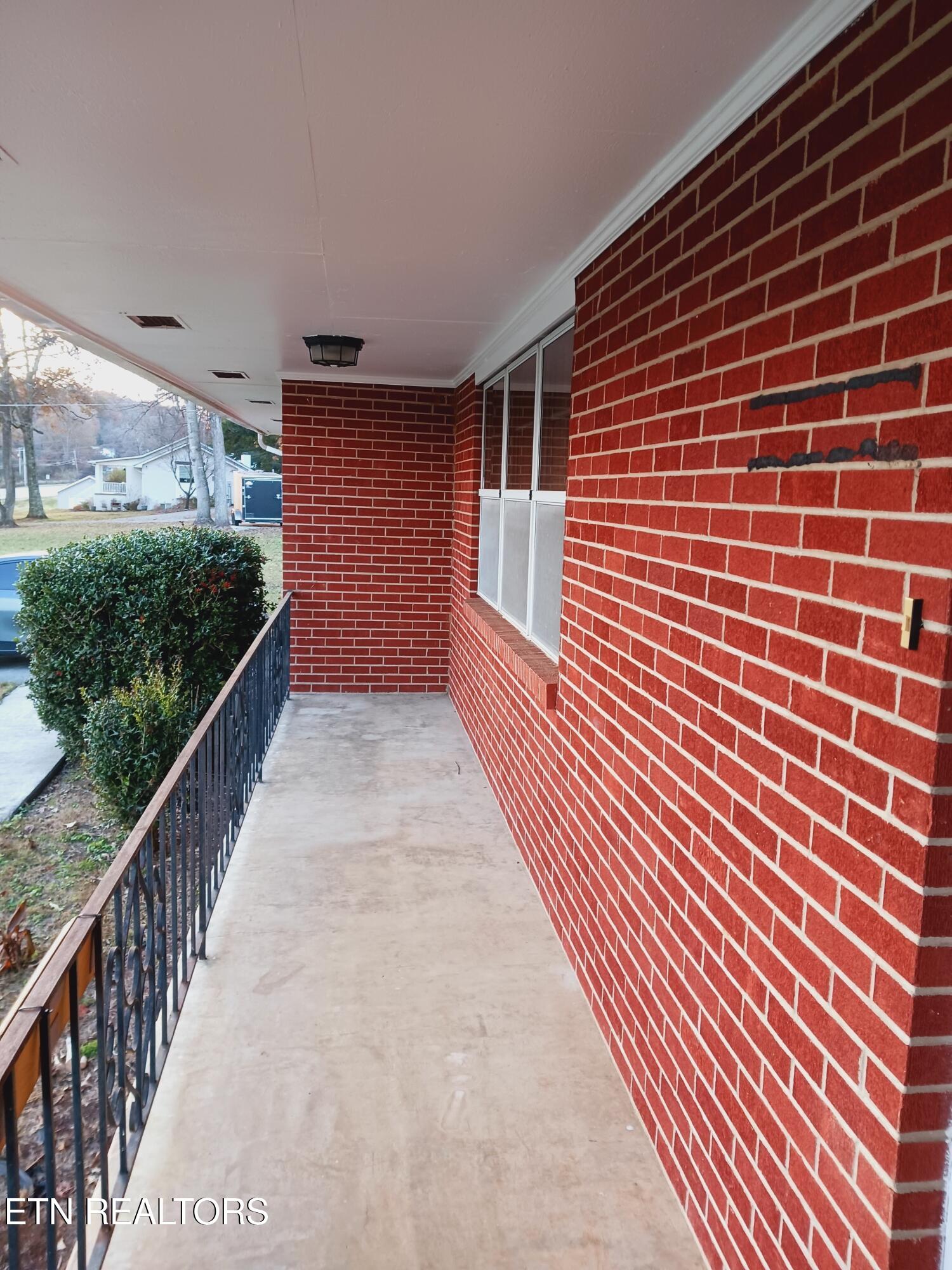 4776 Roane State Highway Rockwood TN 37854