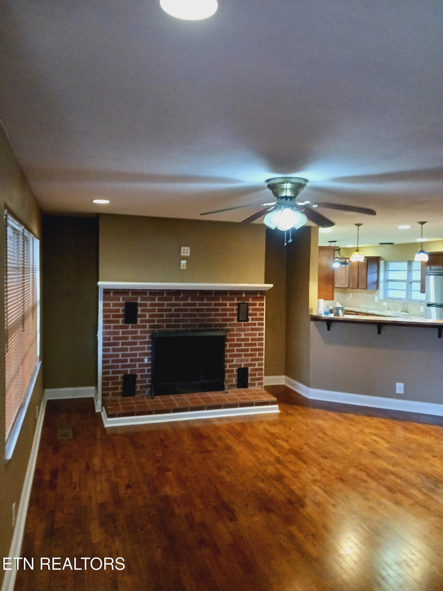 4776 Roane State Highway Rockwood TN 37854