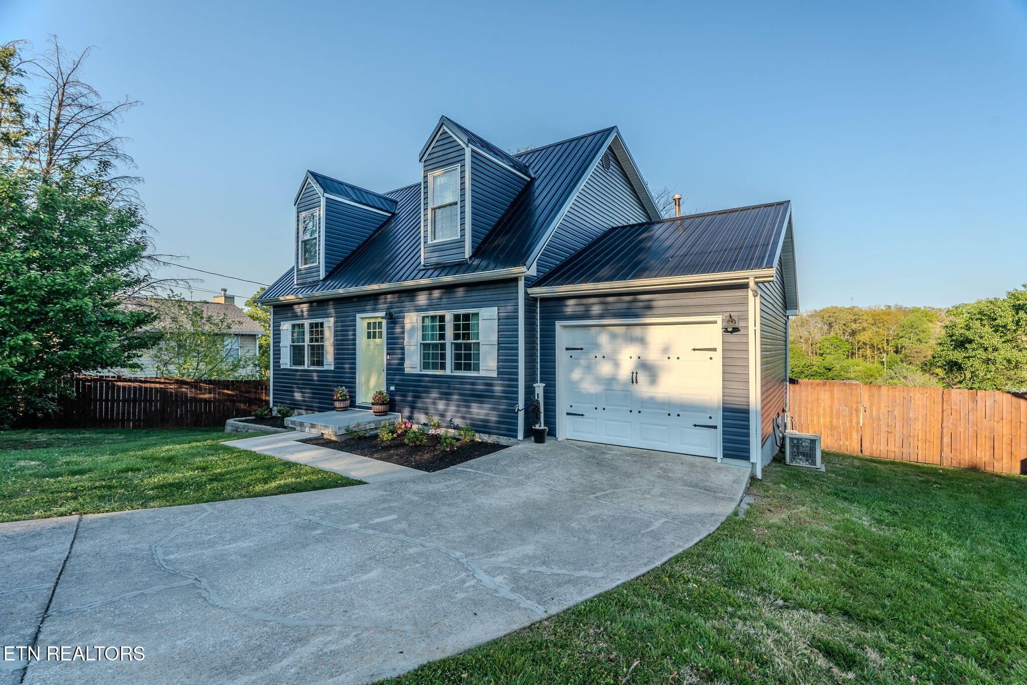 2324 Wadsworth Drive Knoxville TN 37921