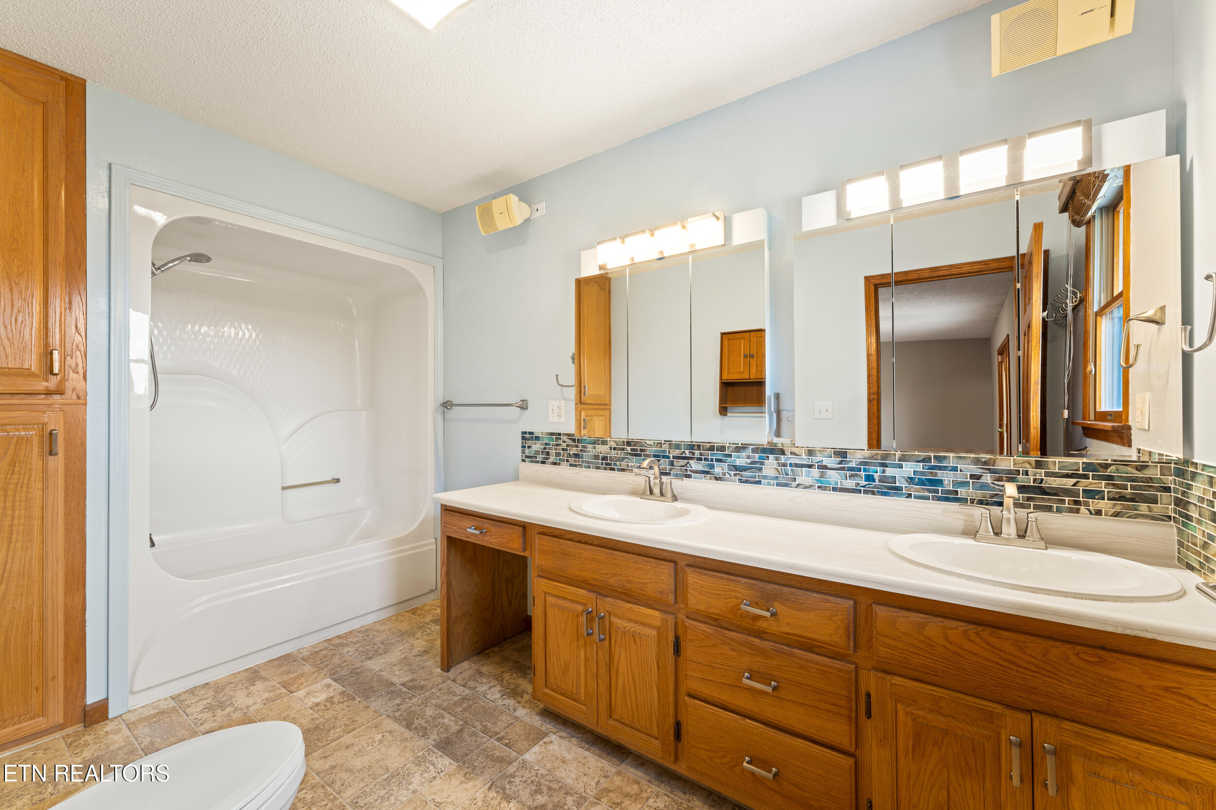 109 Overlook Drive Loudon TN 37774