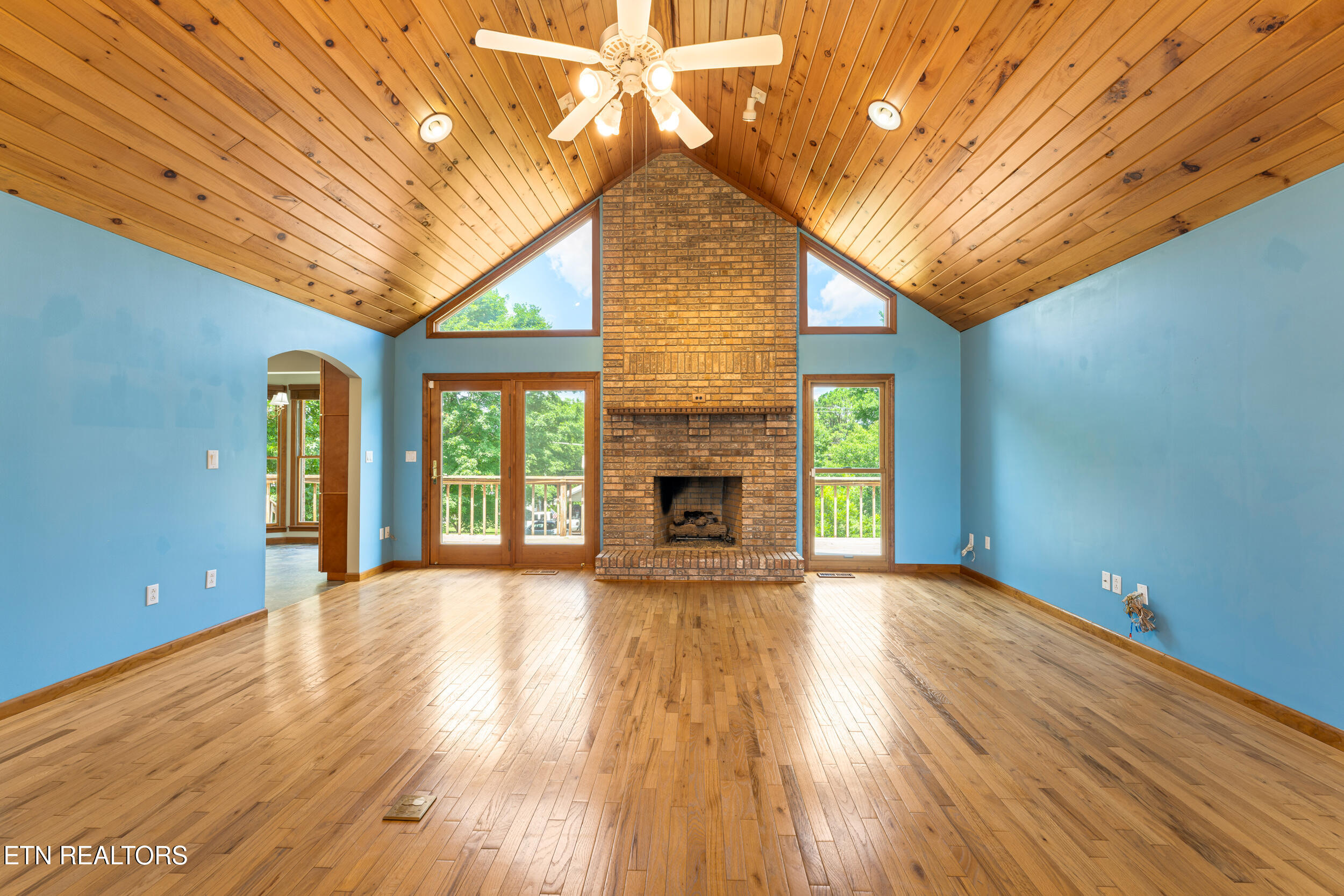 109 Overlook Drive Loudon TN 37774
