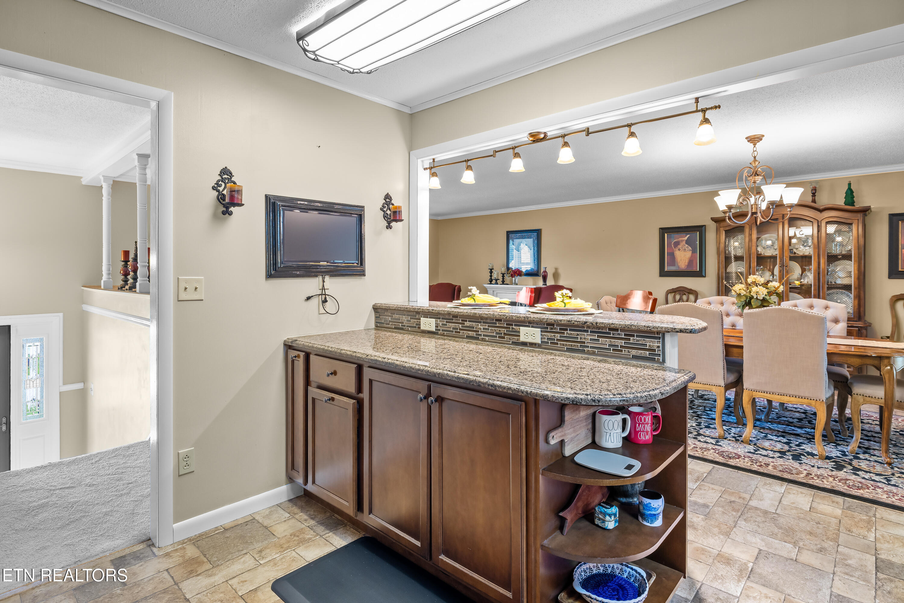 1321 Crestwood Drive Louisville TN 37777