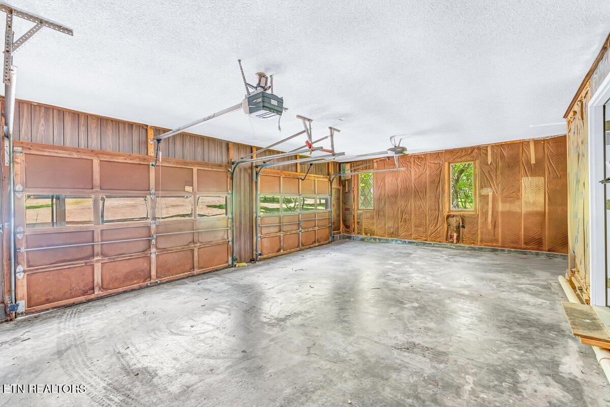 8305 Sharp Road Powell TN 37849