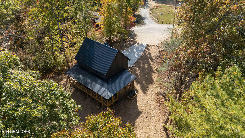 2759 Owls Cove Way Sevierville TN 37862