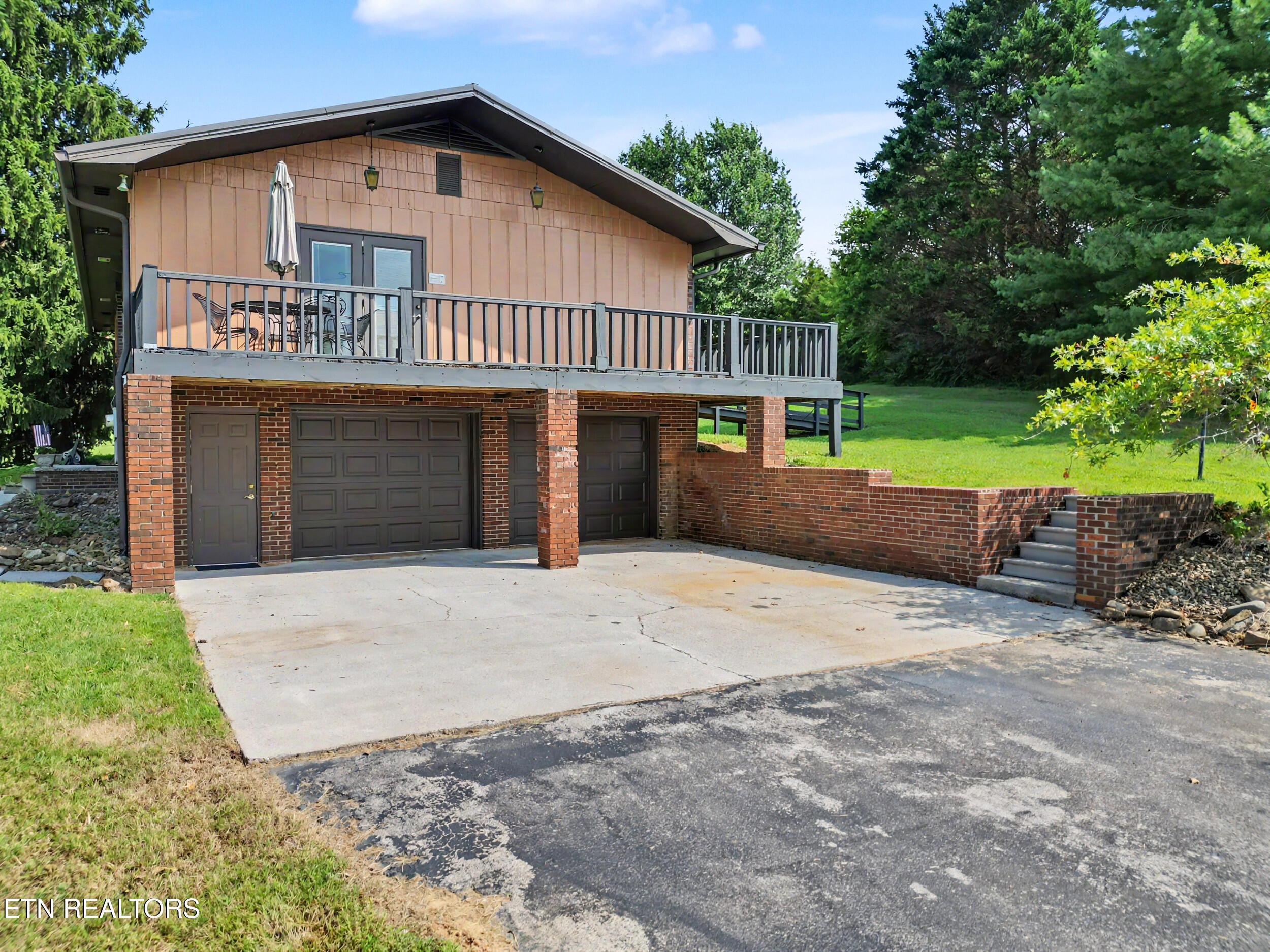 3229 Clover Hill Ridge Road Maryville TN 37801