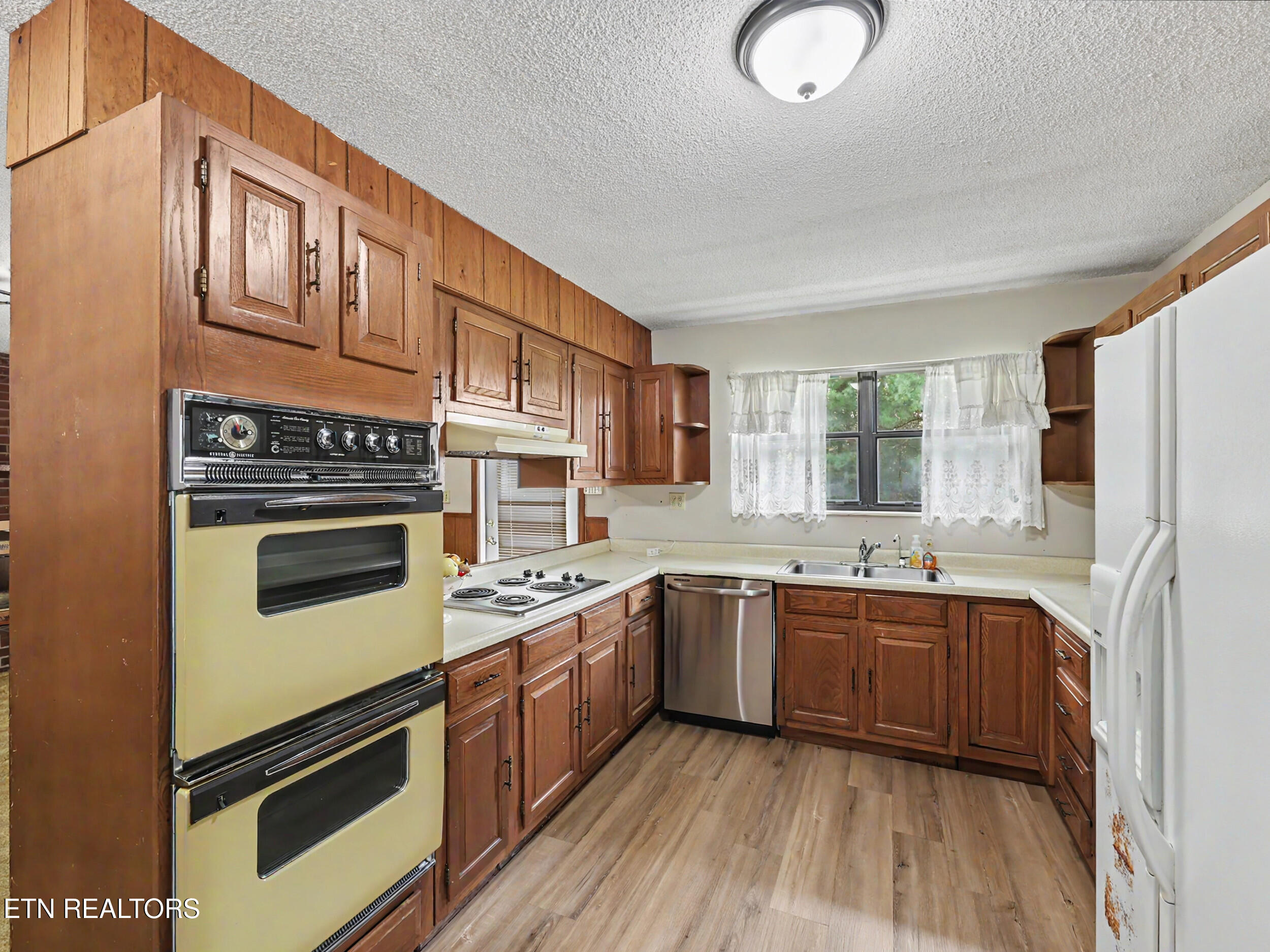 3229 Clover Hill Ridge Road Maryville TN 37801