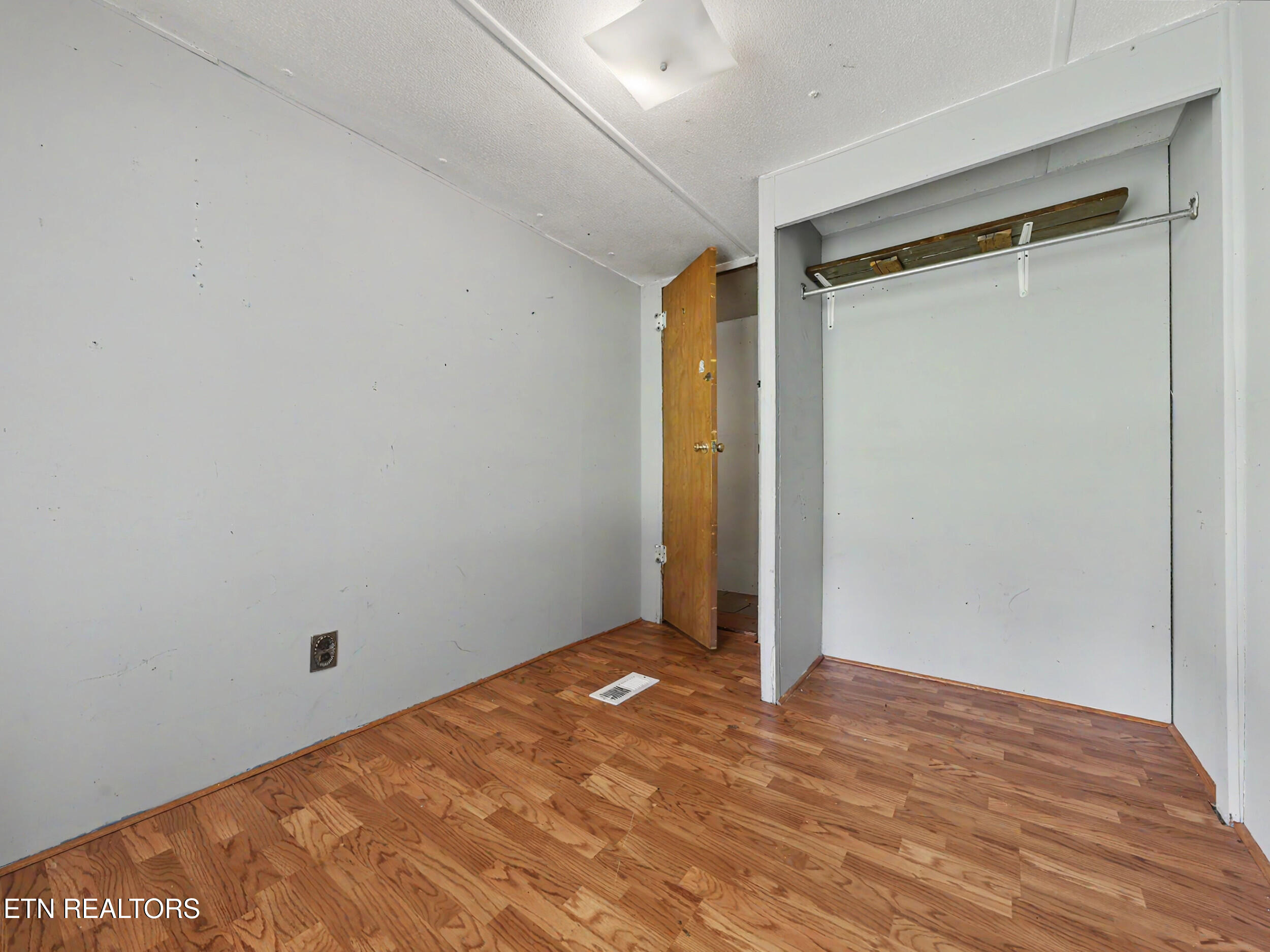 3229 Clover Hill Ridge Road Maryville TN 37801