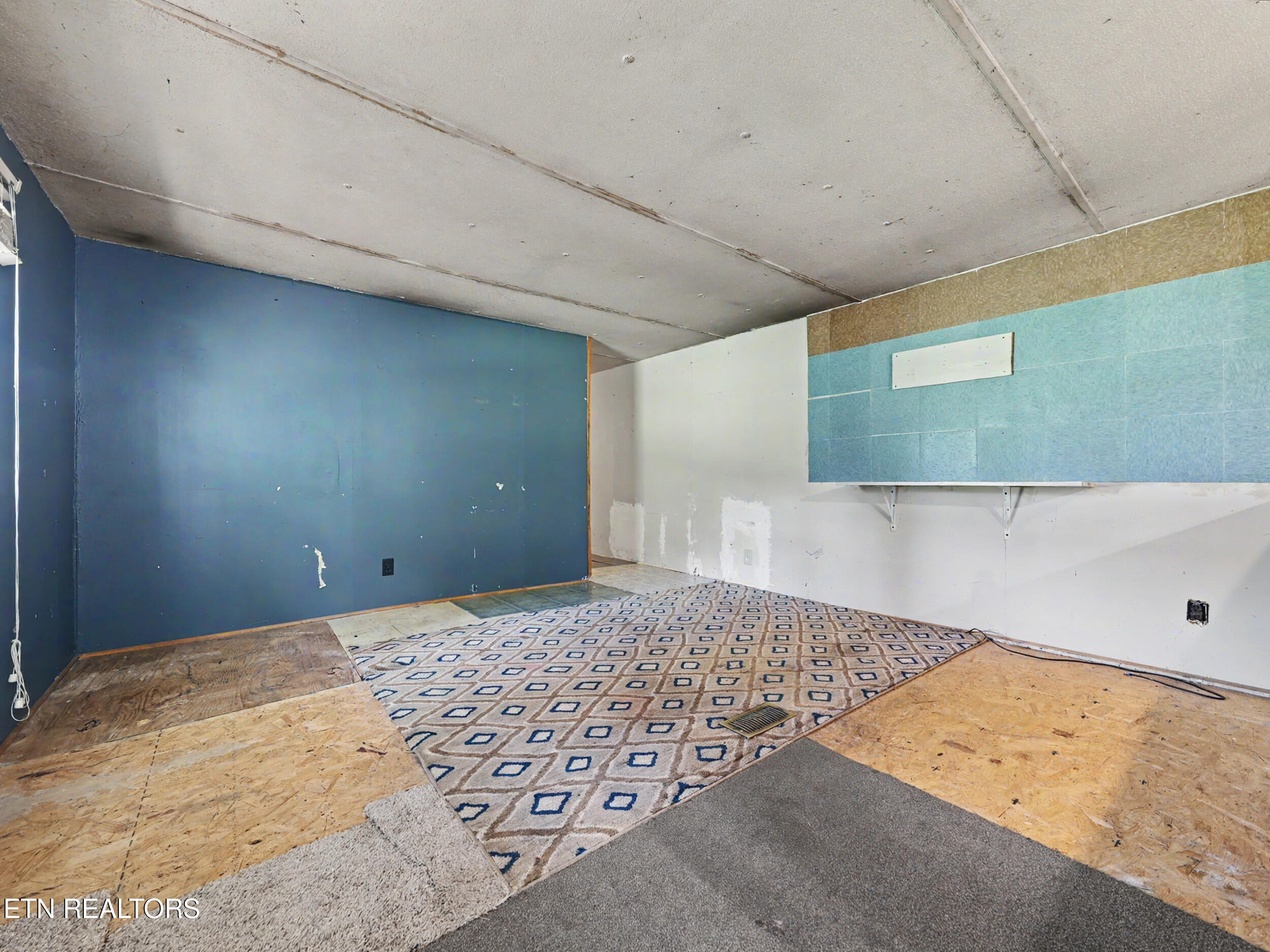 3229 Clover Hill Ridge Road Maryville TN 37801