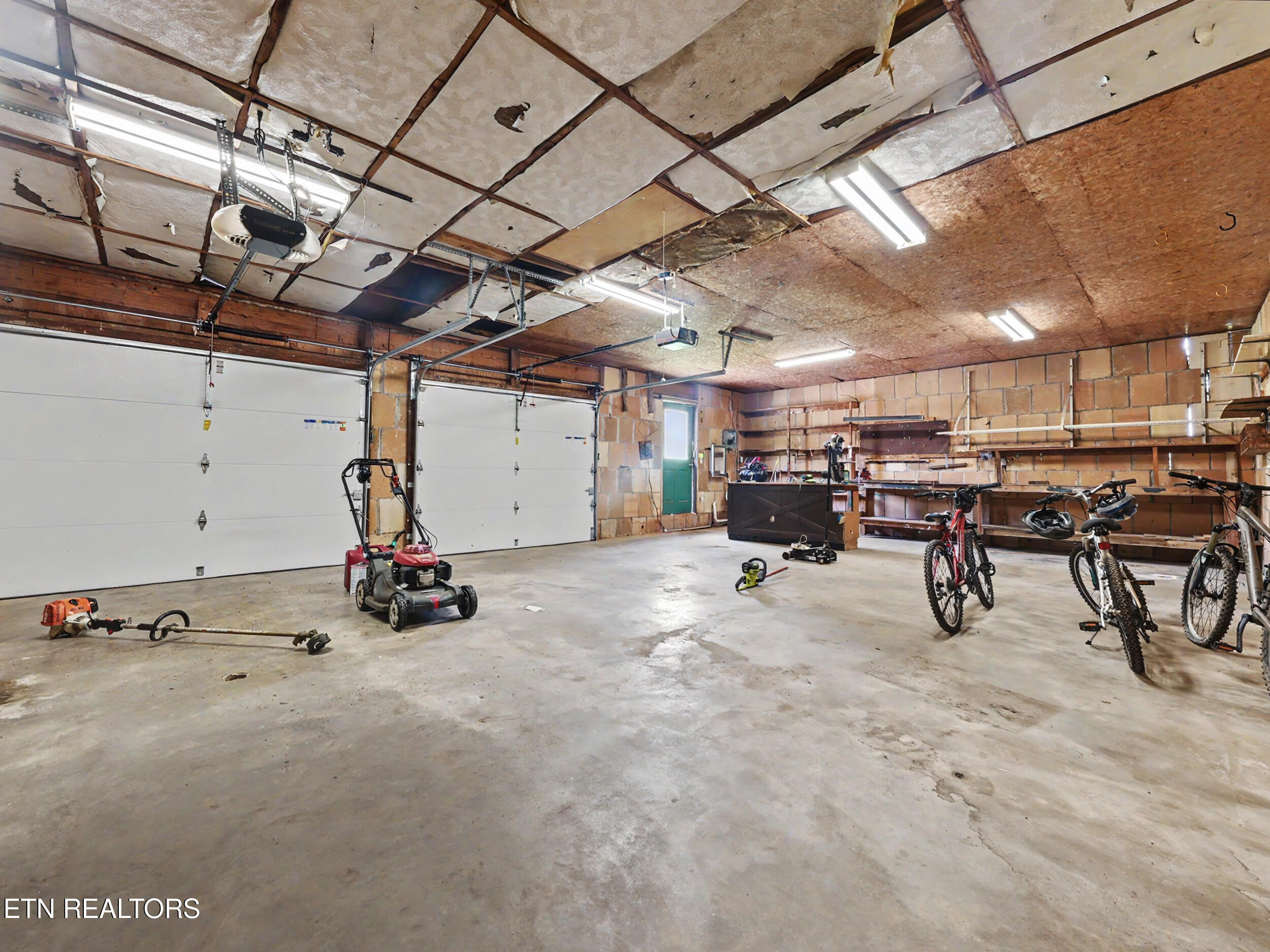 3229 Clover Hill Ridge Road Maryville TN 37801