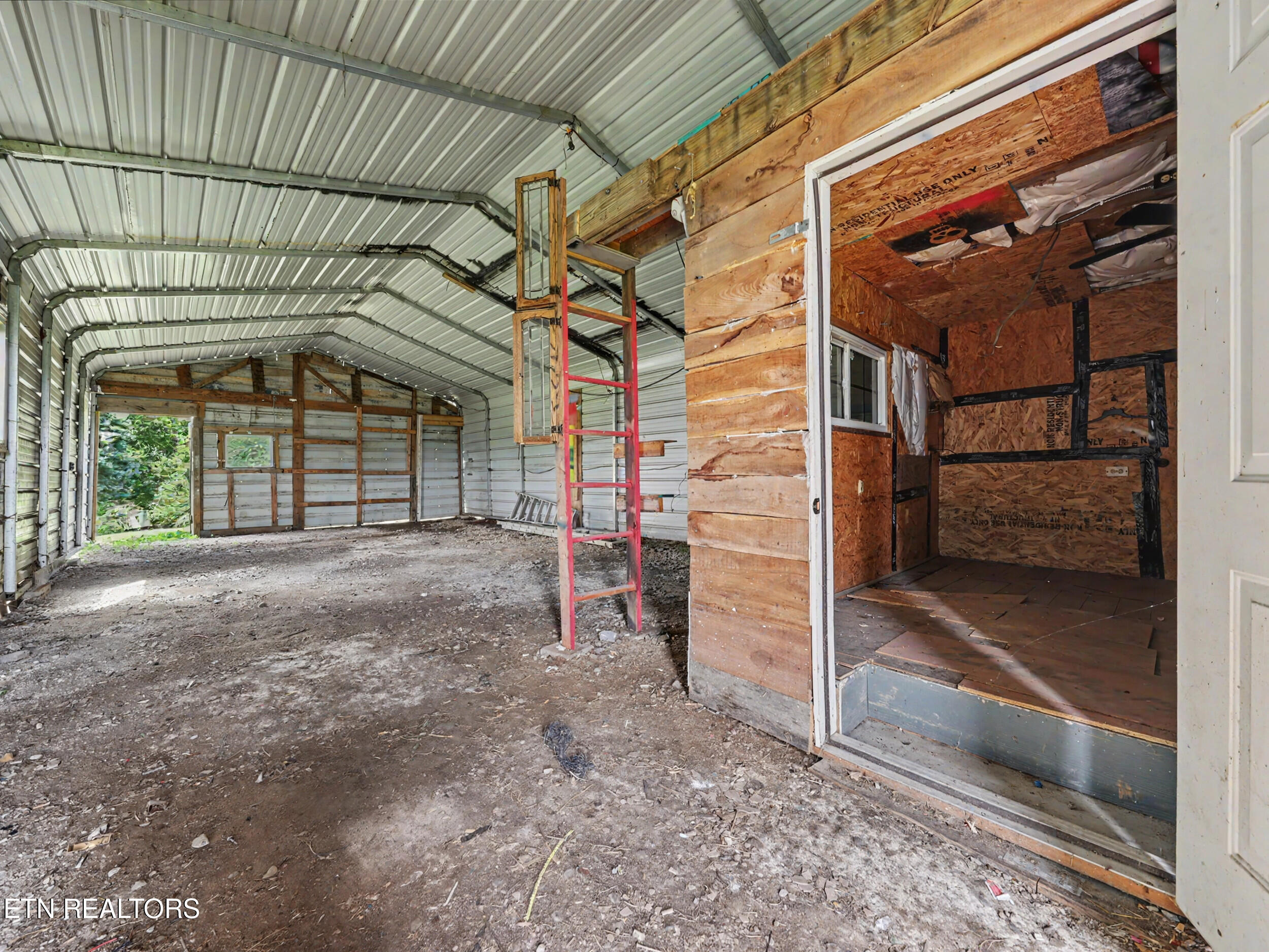 3229 Clover Hill Ridge Road Maryville TN 37801