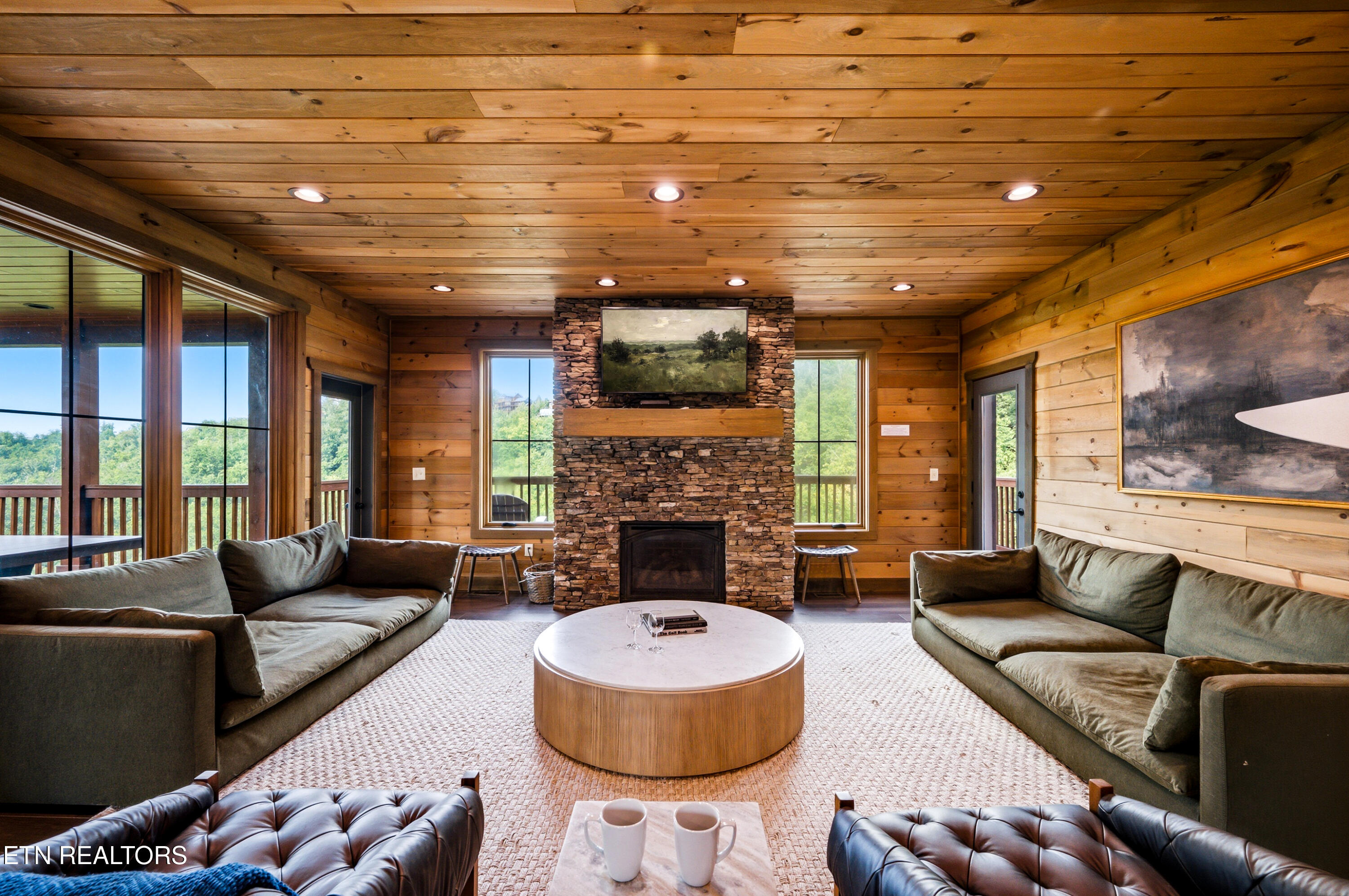 2920 Misty Bluff Trail Sevierville TN 37862