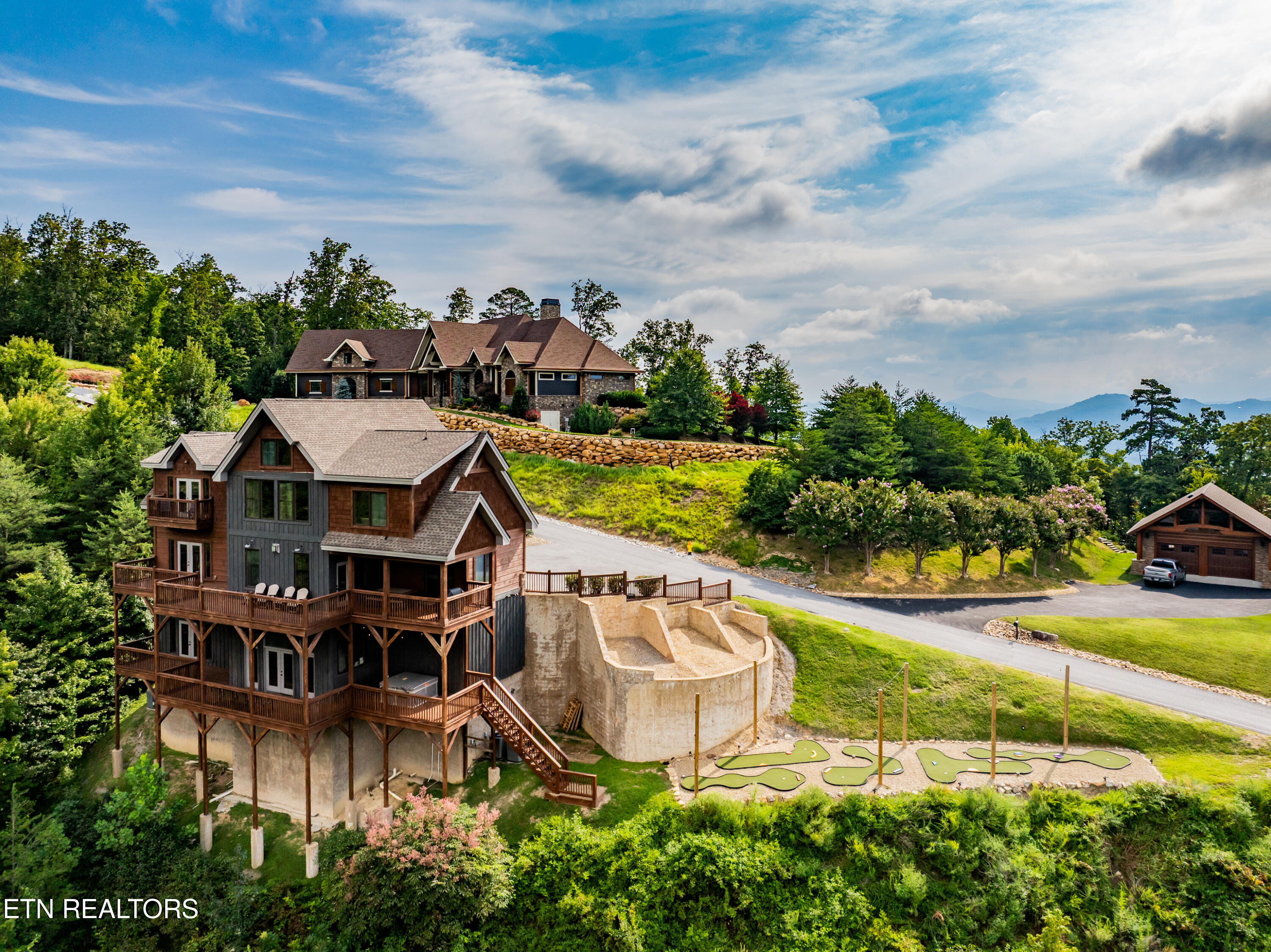 2920 Misty Bluff Trail Sevierville TN 37862