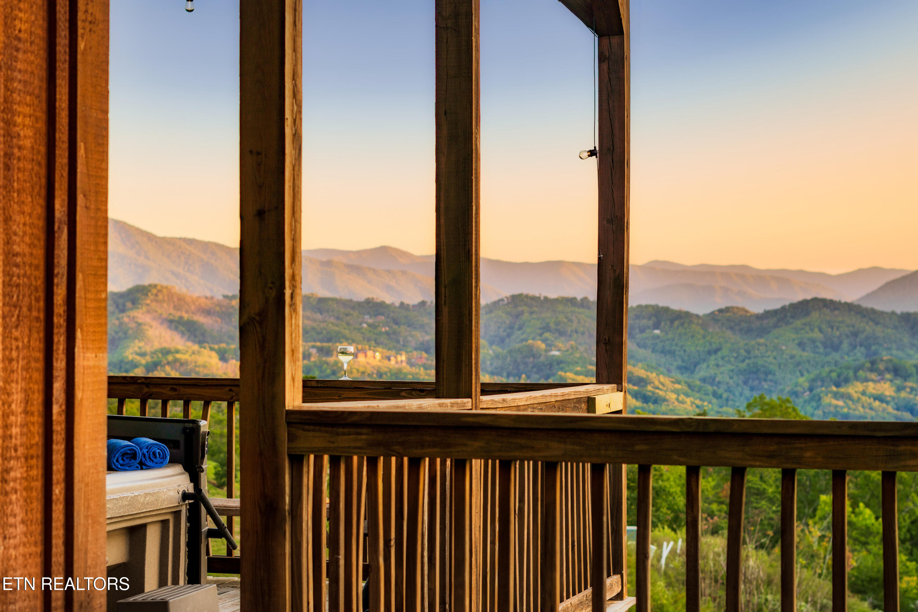 2920 Misty Bluff Trail Sevierville TN 37862